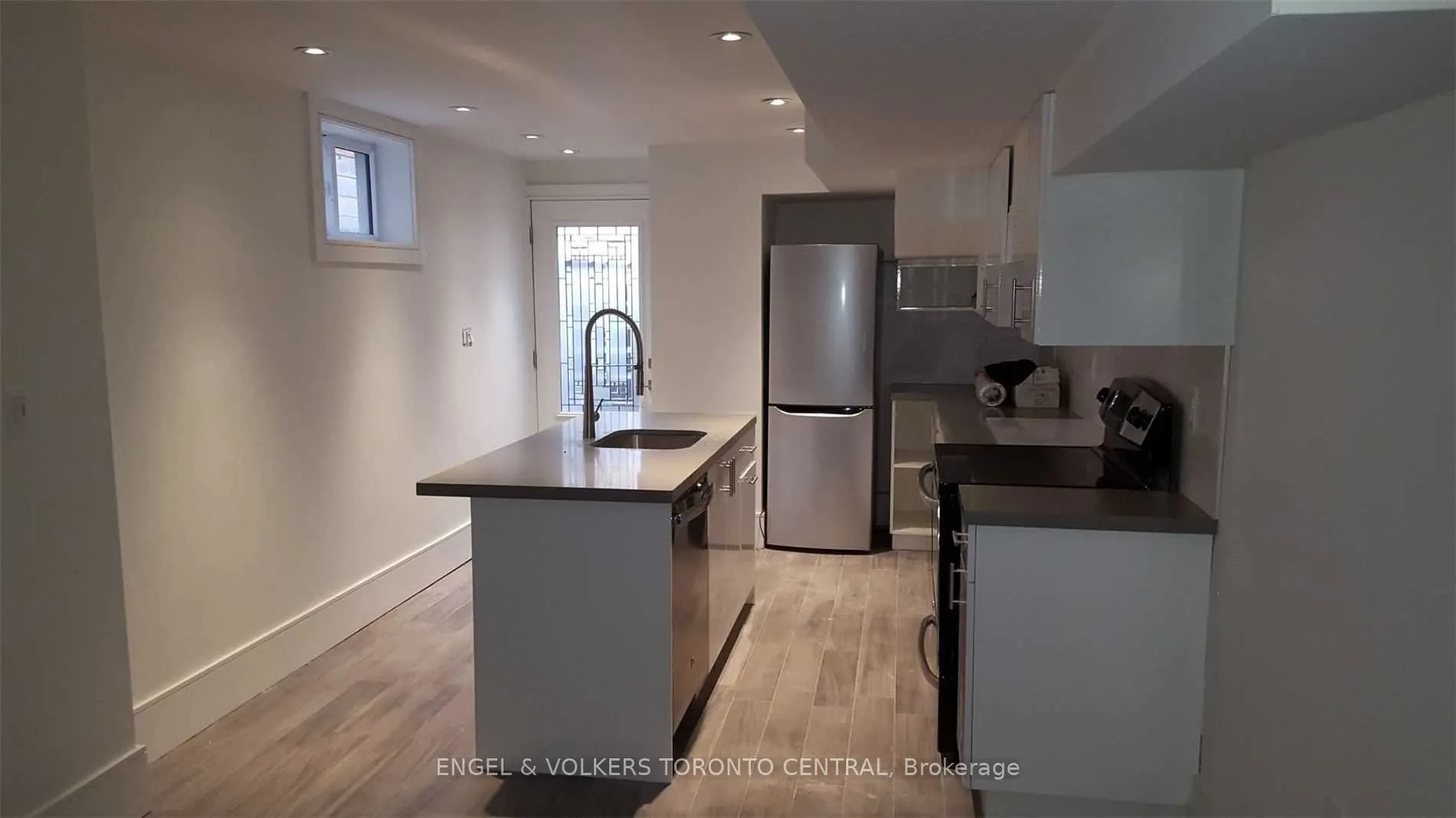 111 Boston Avenue, #Lower