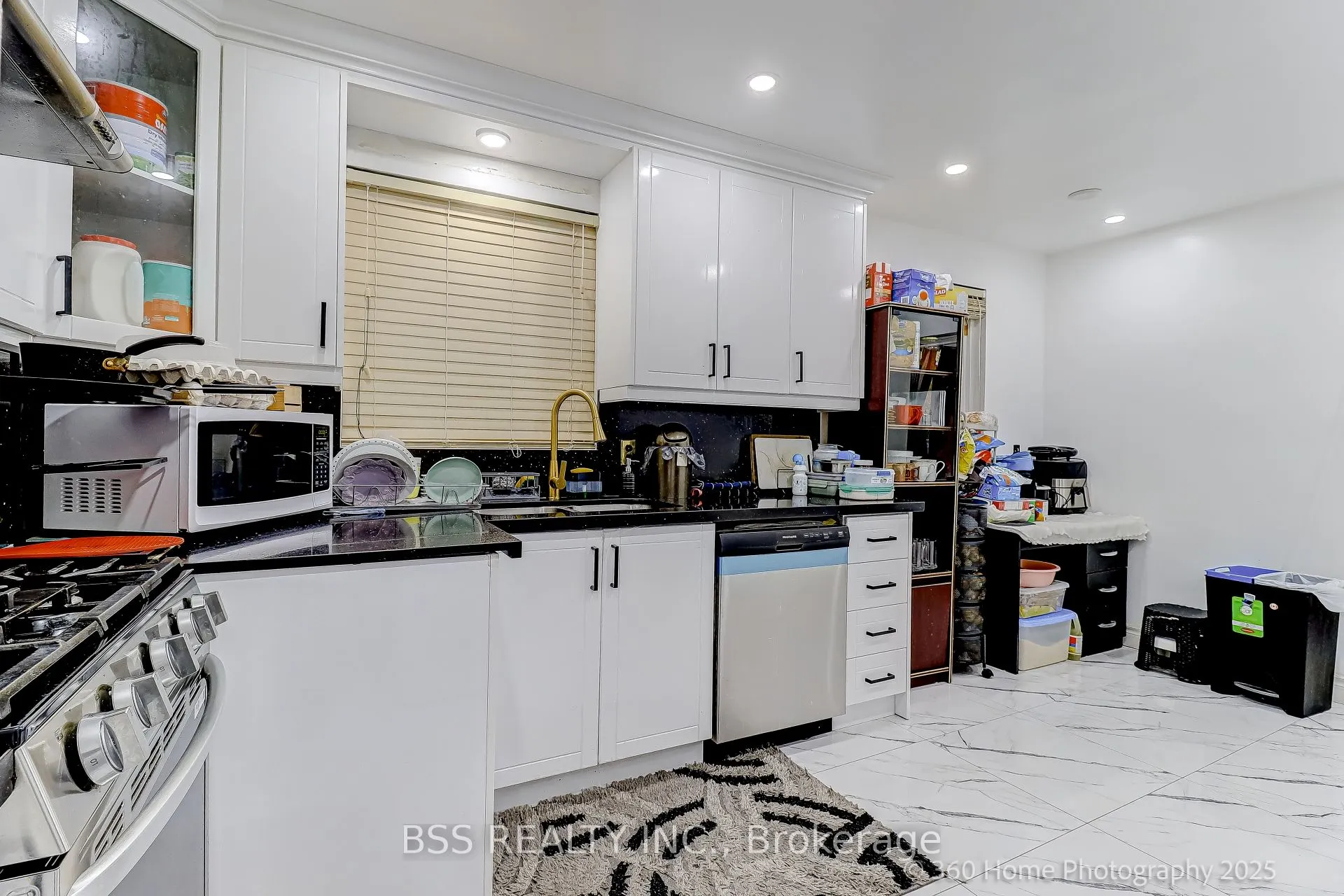 35 Waldock Street