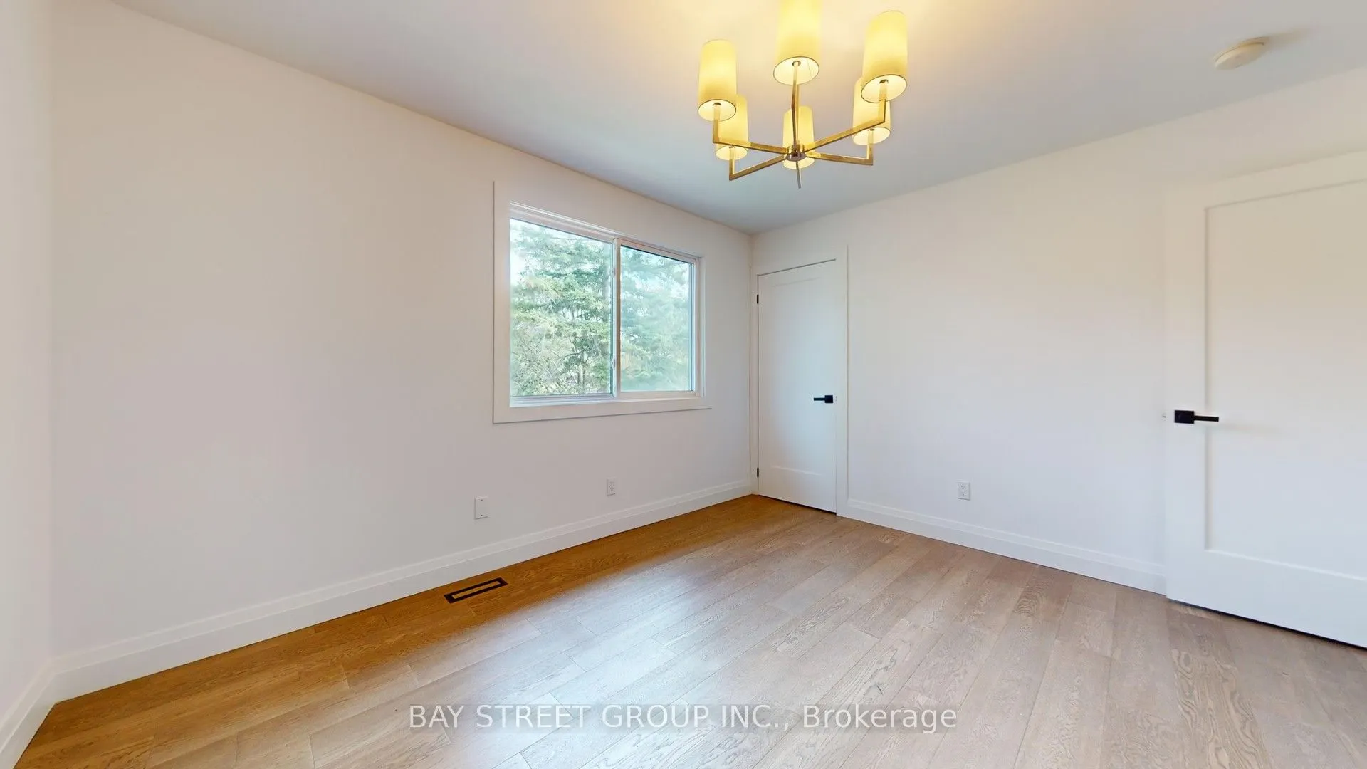 88 Charlottetown Boulevard
