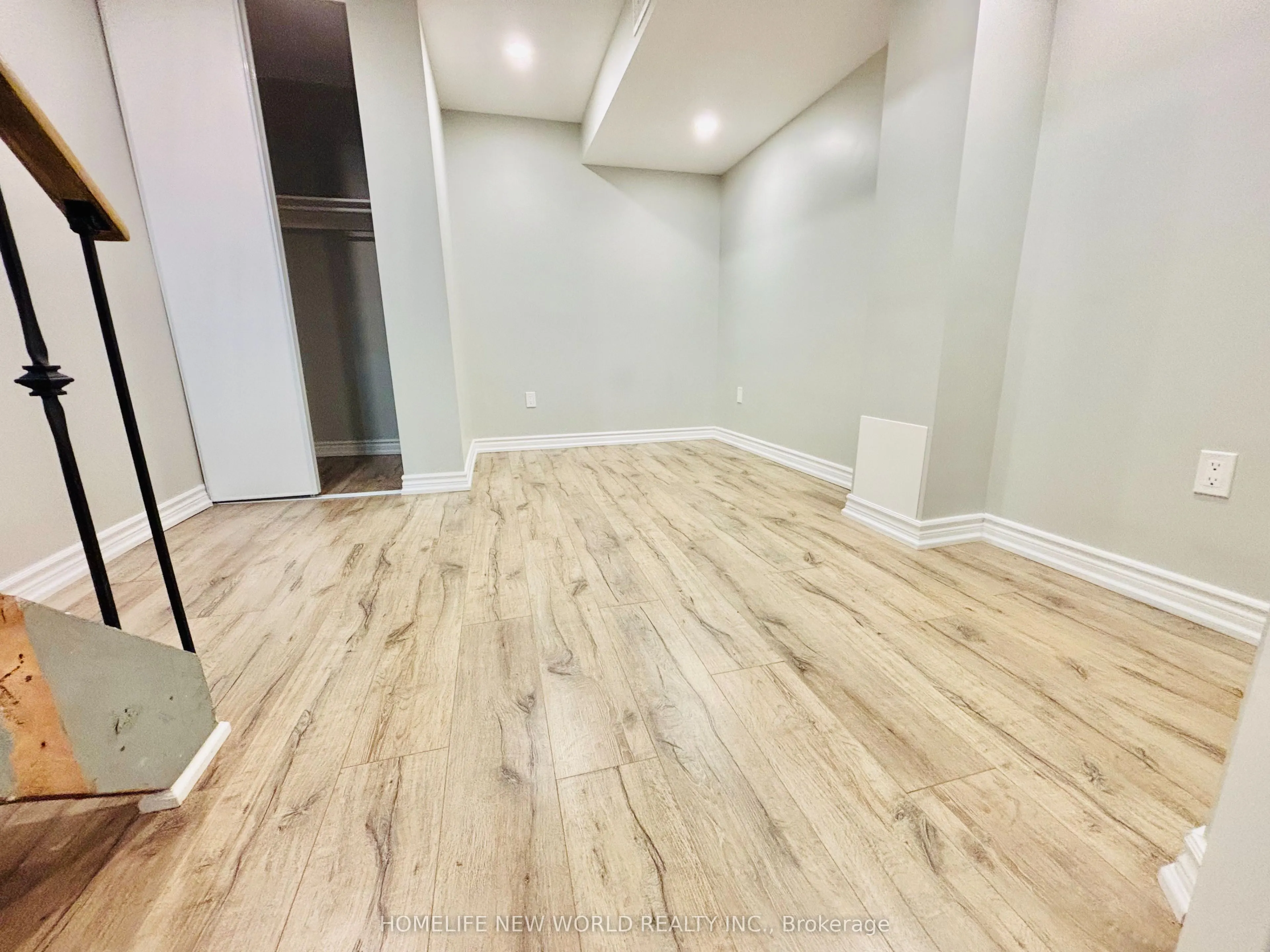 275 Broadview Avenue, #206