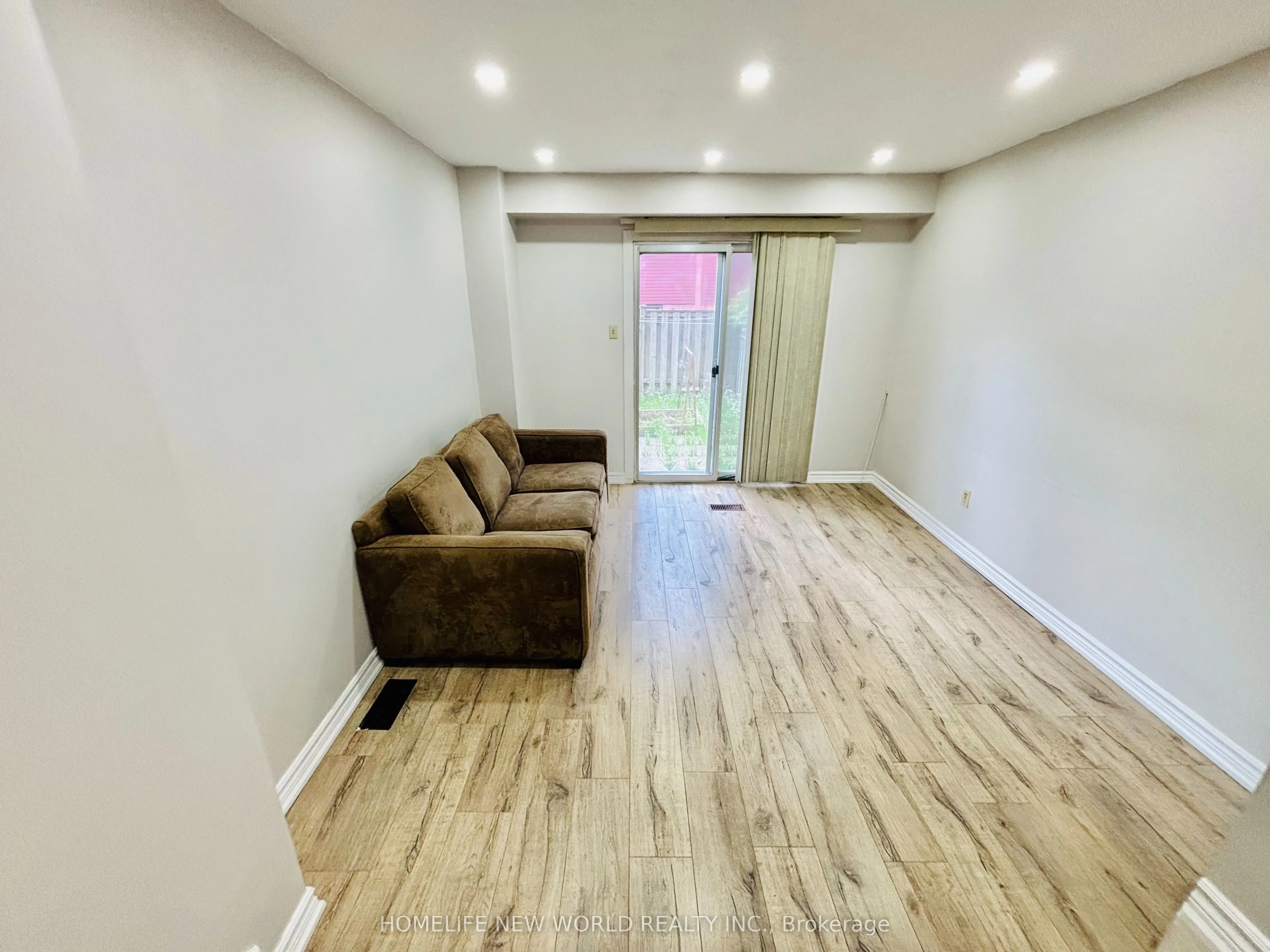 275 Broadview Avenue, #206