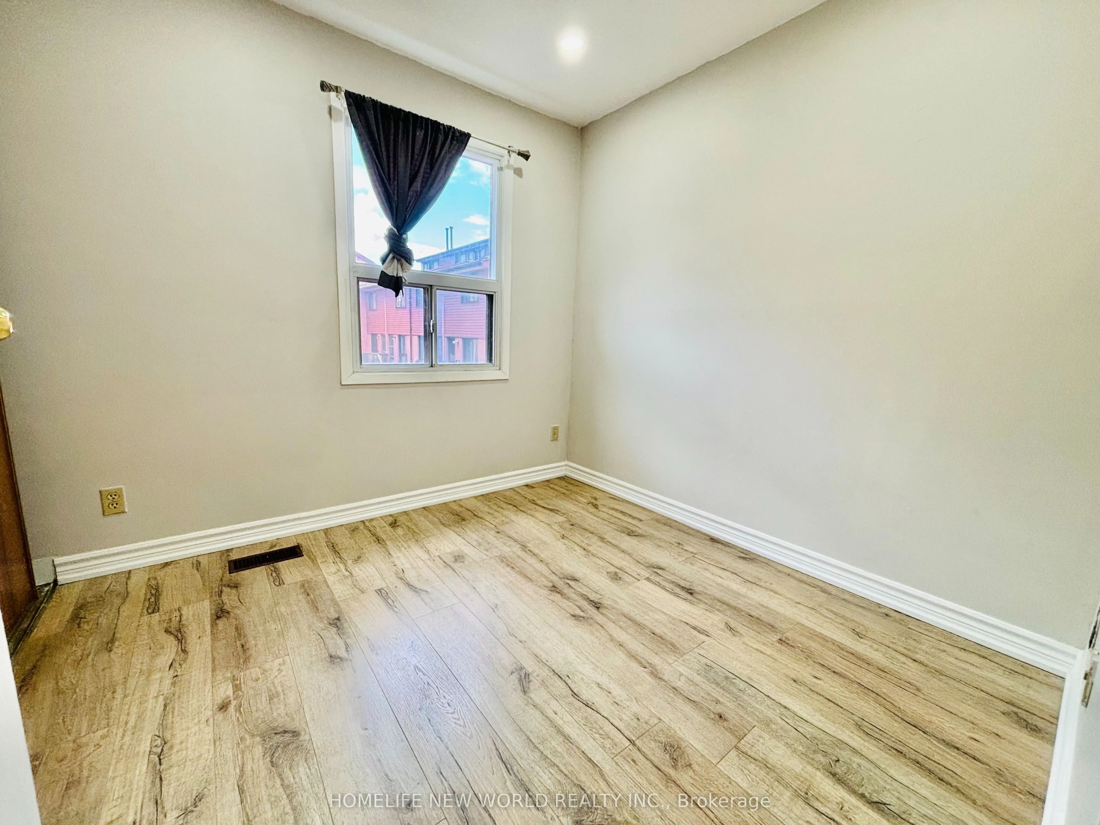 275 Broadview Avenue, #206