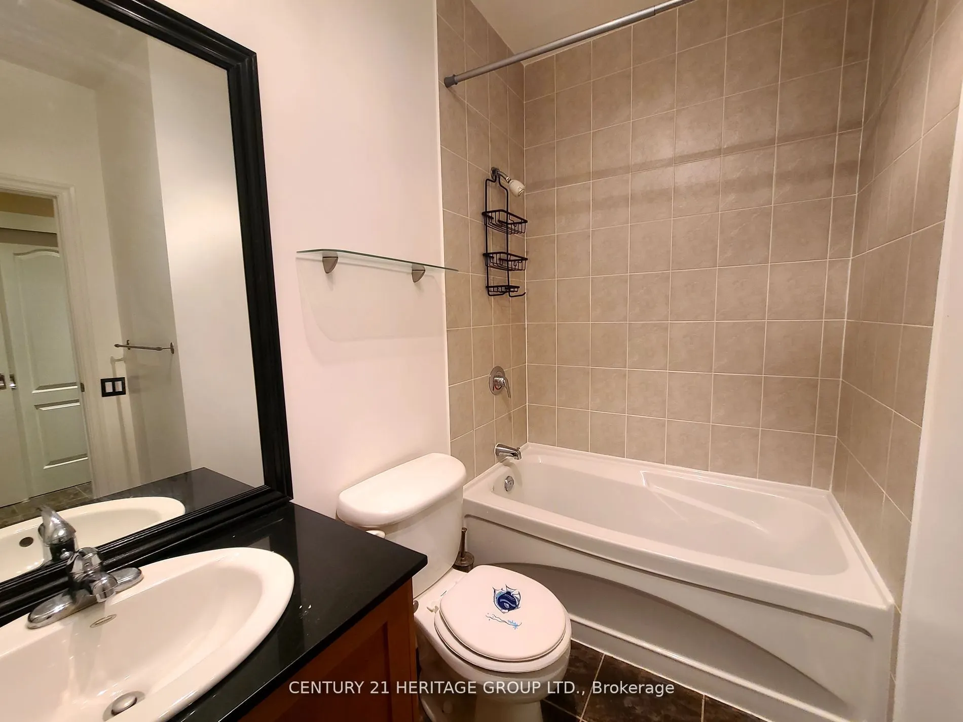 44 Bond Street W, #416