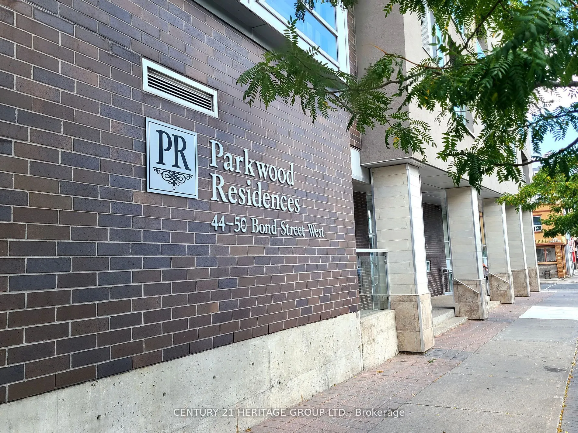 44 Bond Street W, #416