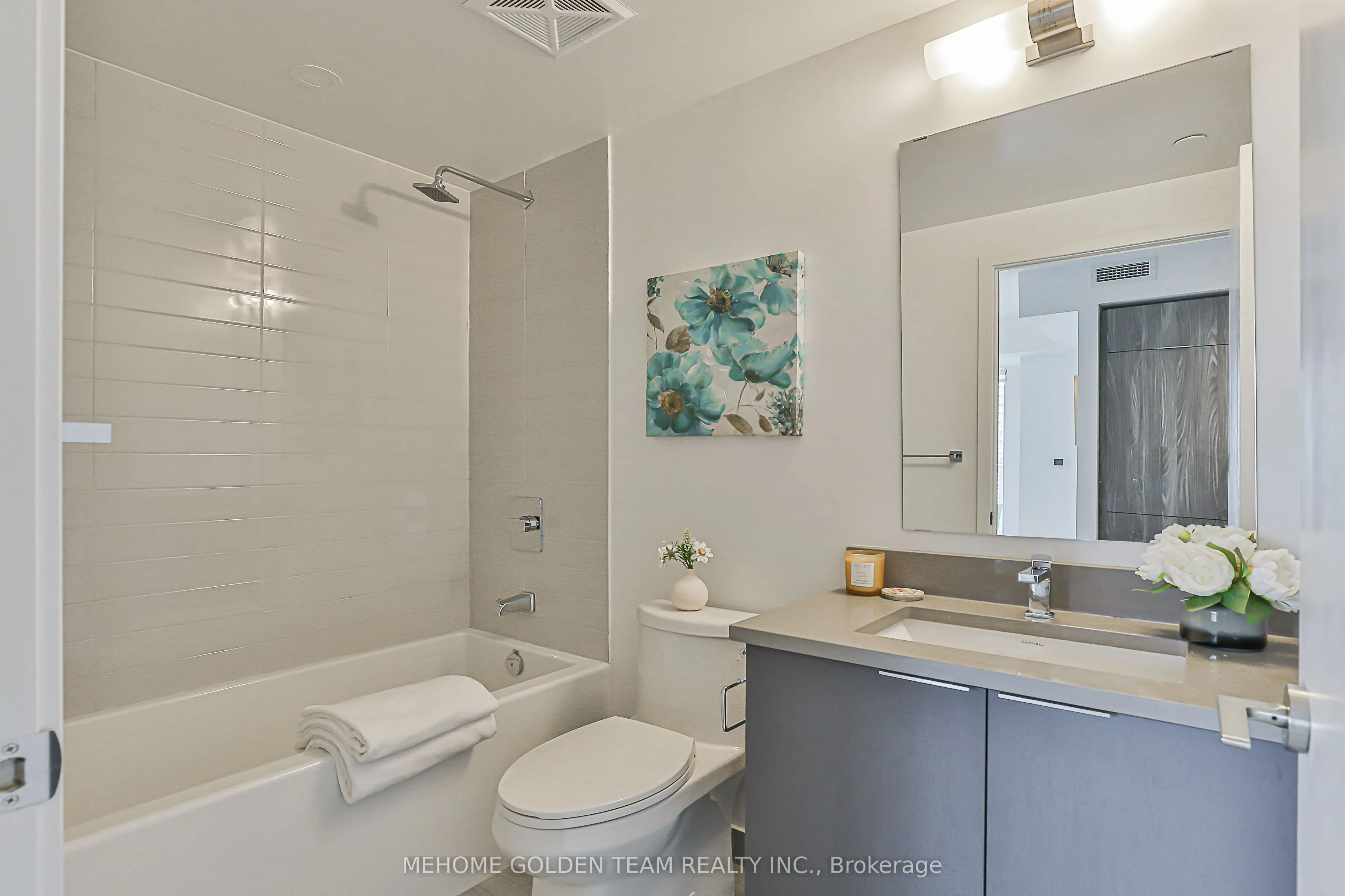 2033 Kennedy Road, #2808