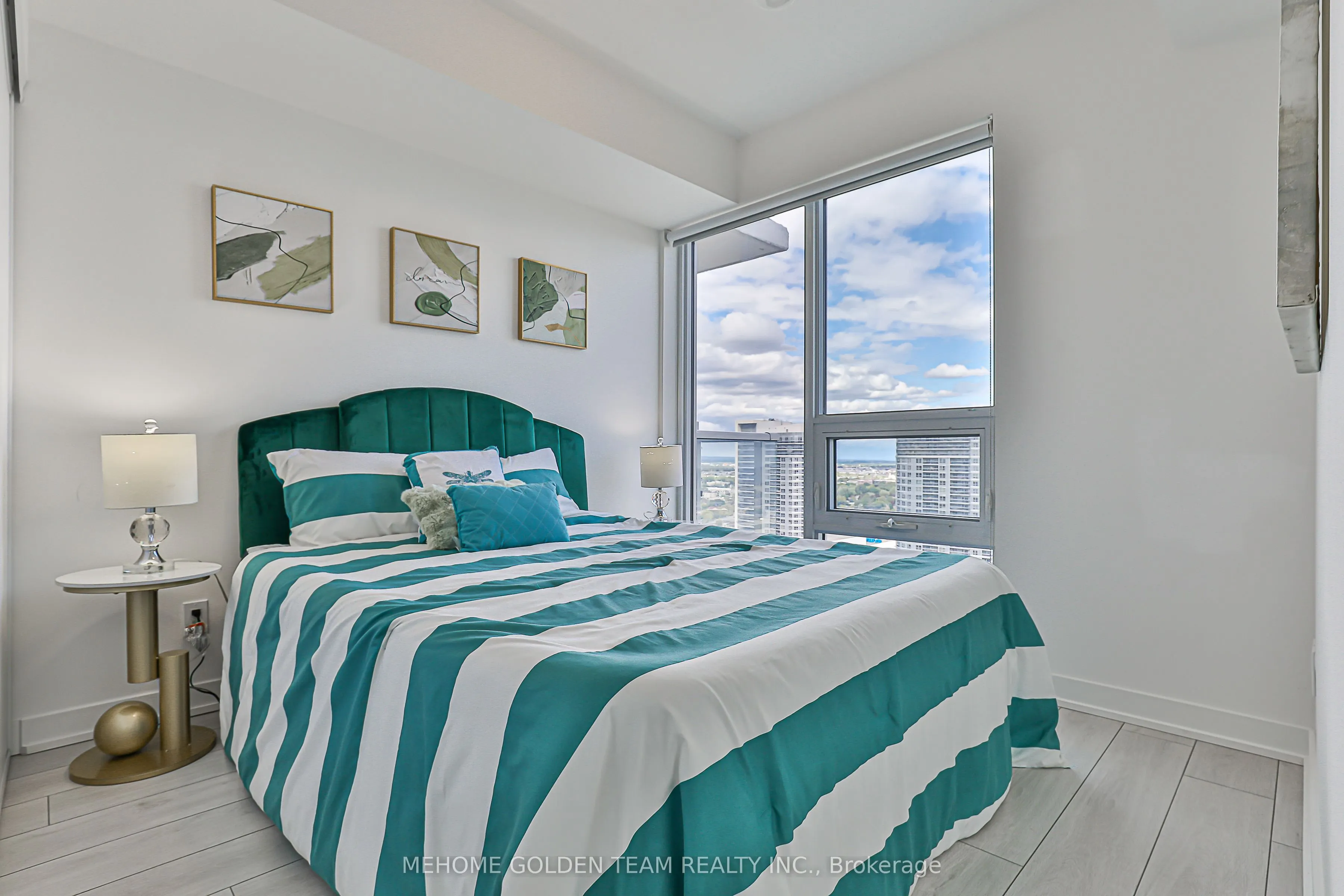 2033 Kennedy Road, #2808