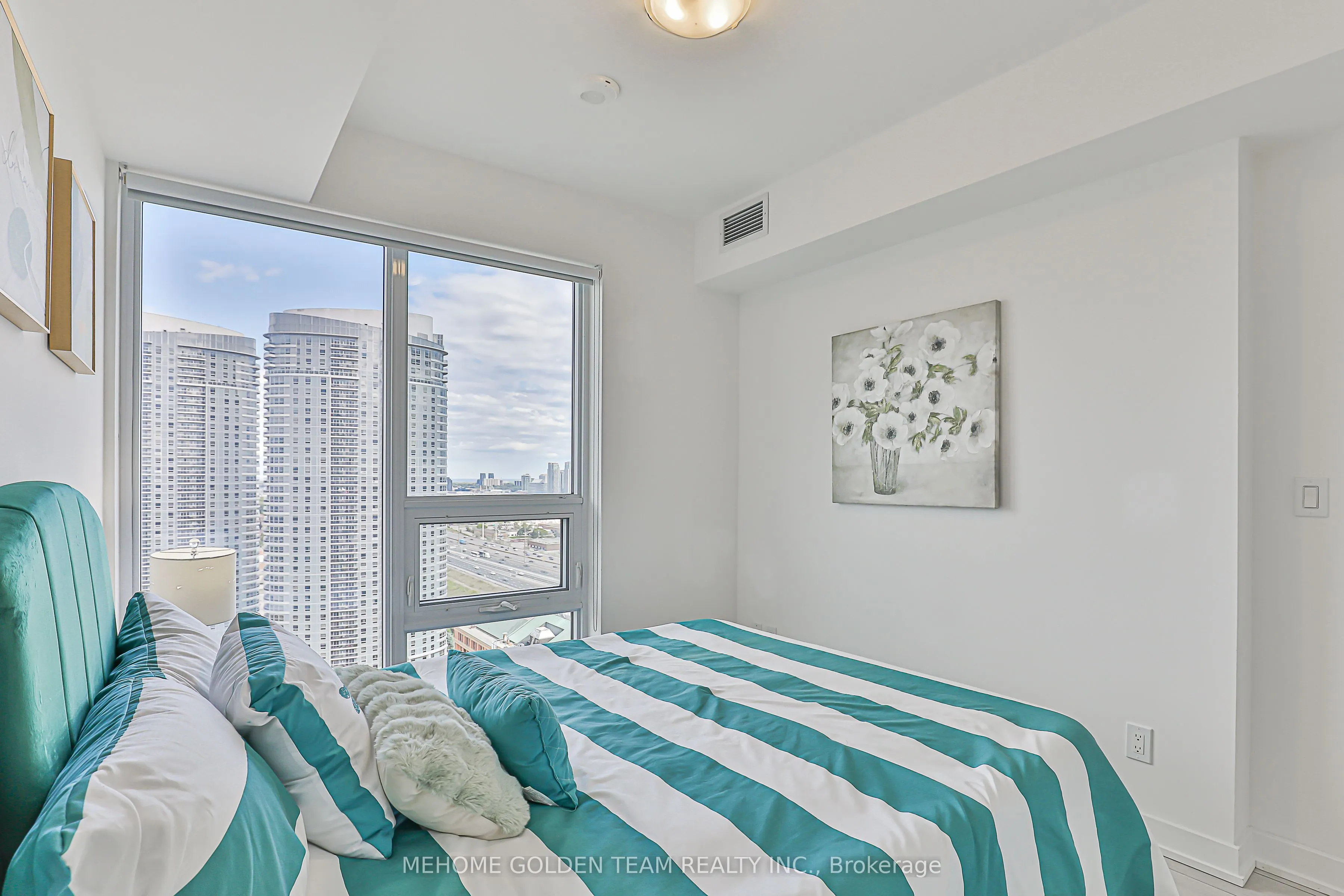 2033 Kennedy Road, #2808