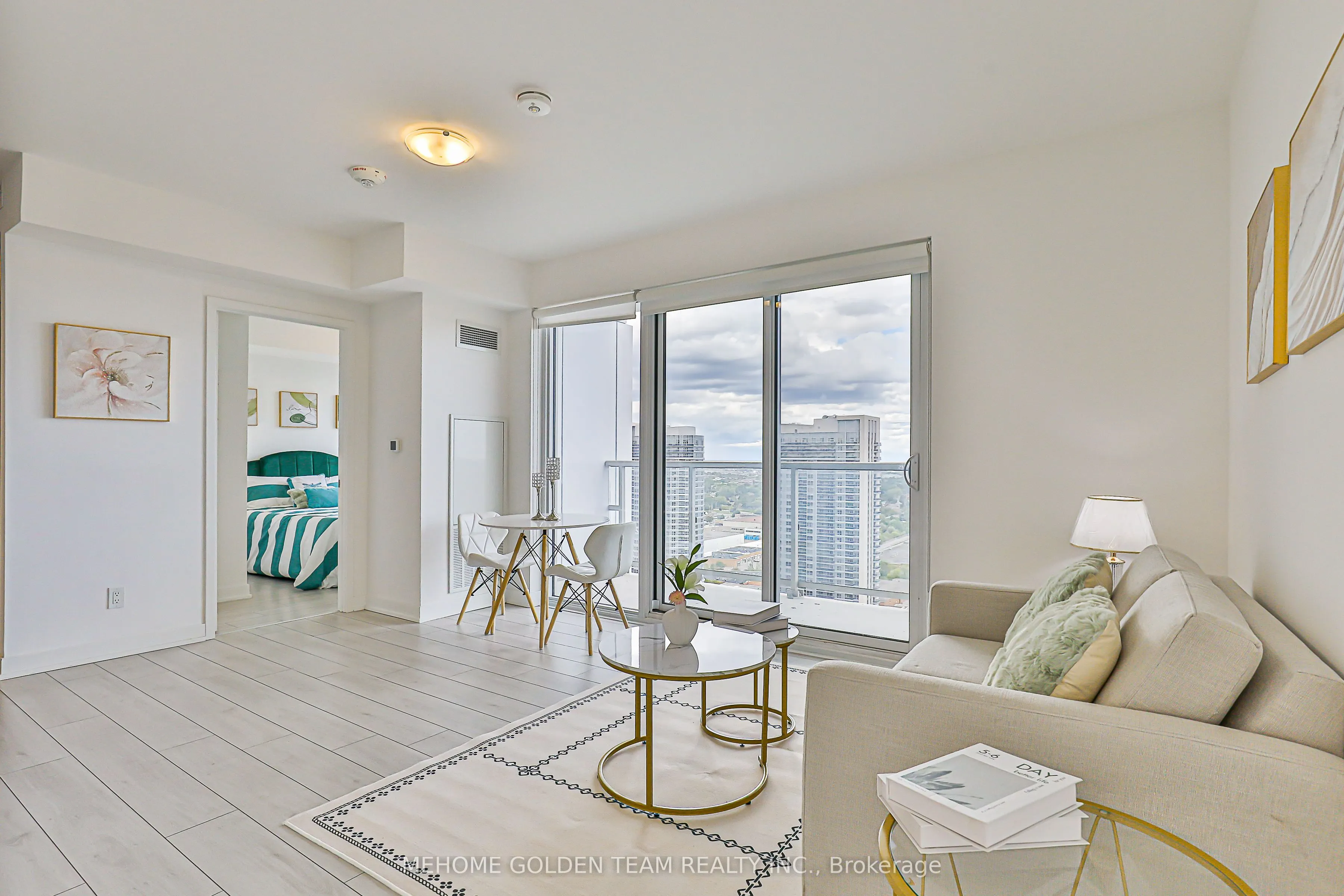 2033 Kennedy Road, #2808