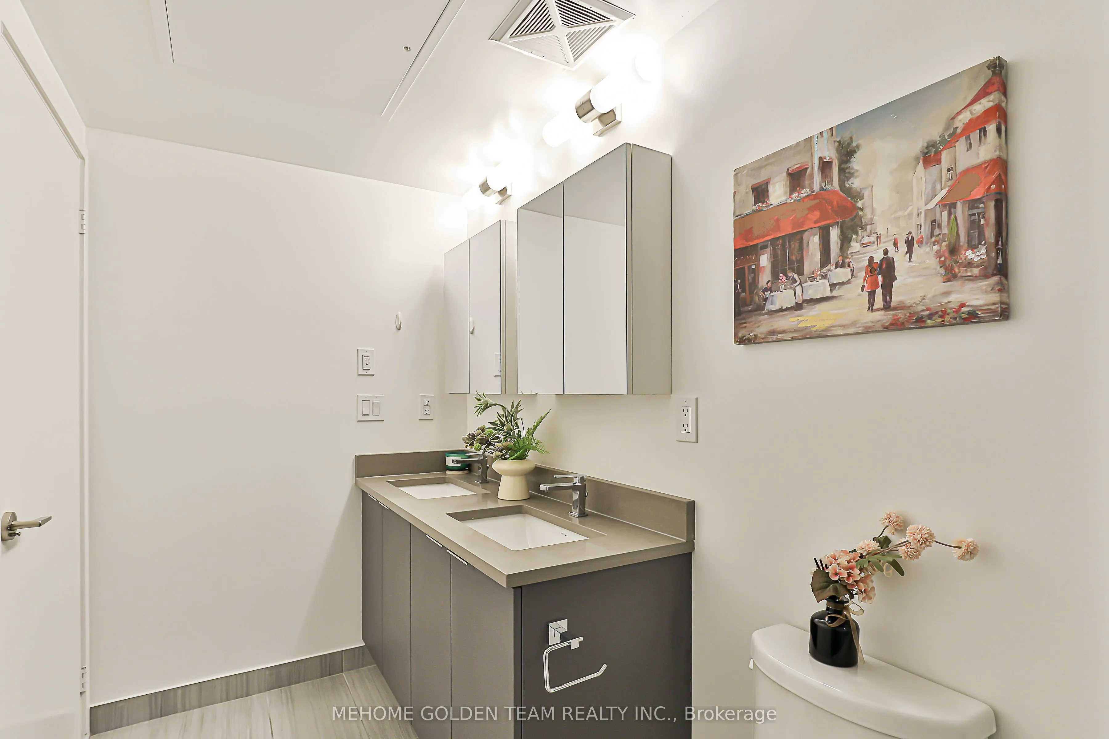 2033 Kennedy Road, #2808