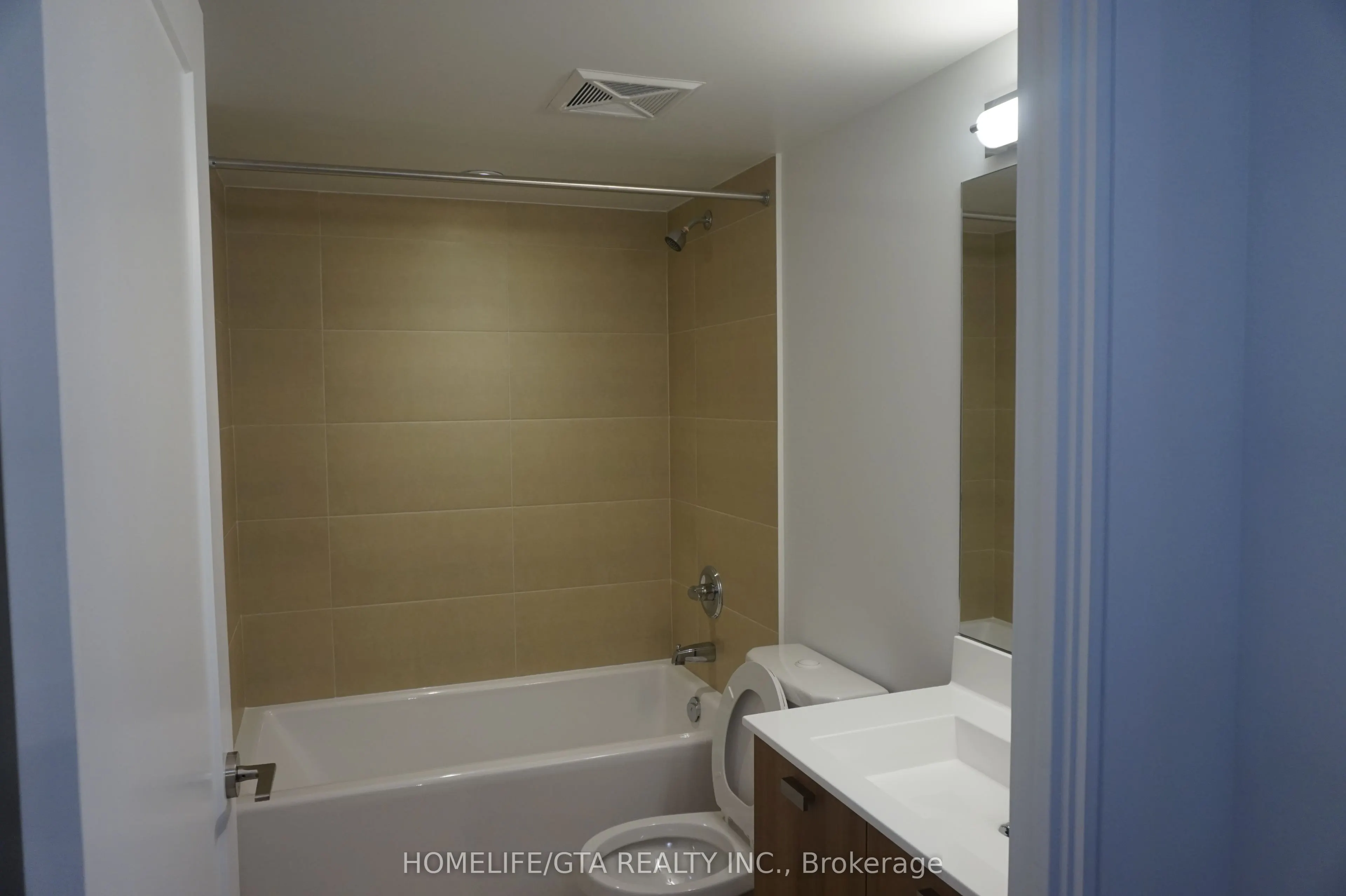 275 Village Green Square, #2720