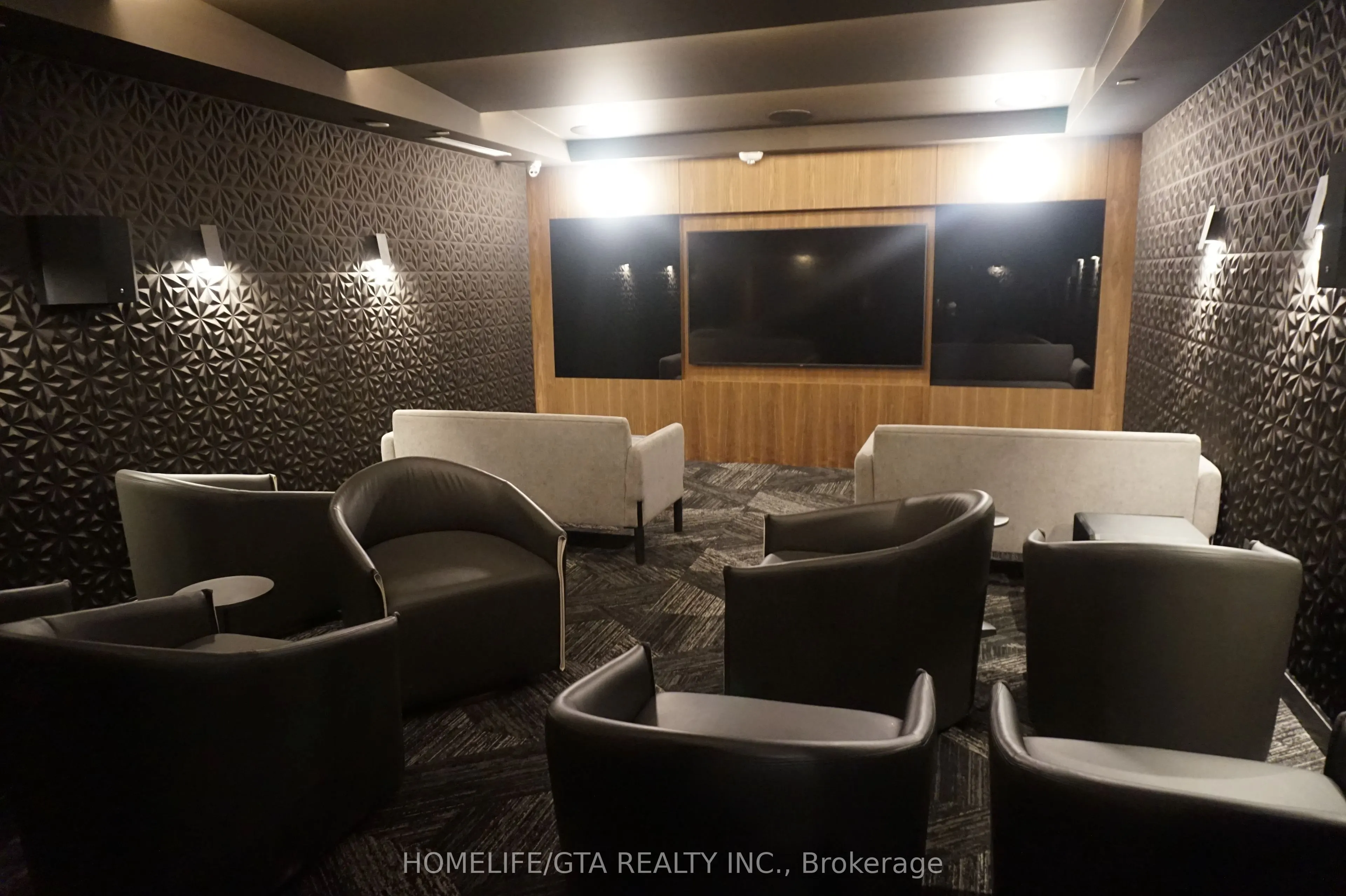 275 Village Green Square, #2720