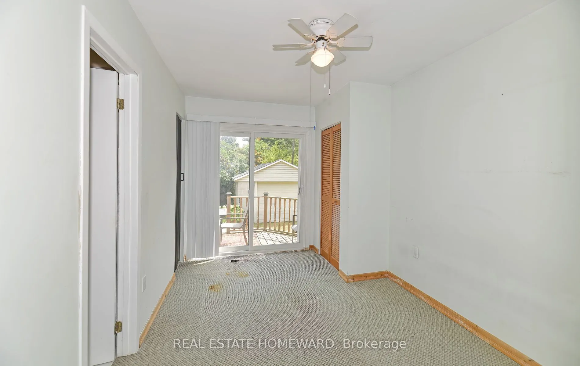 295 Chisholm Avenue