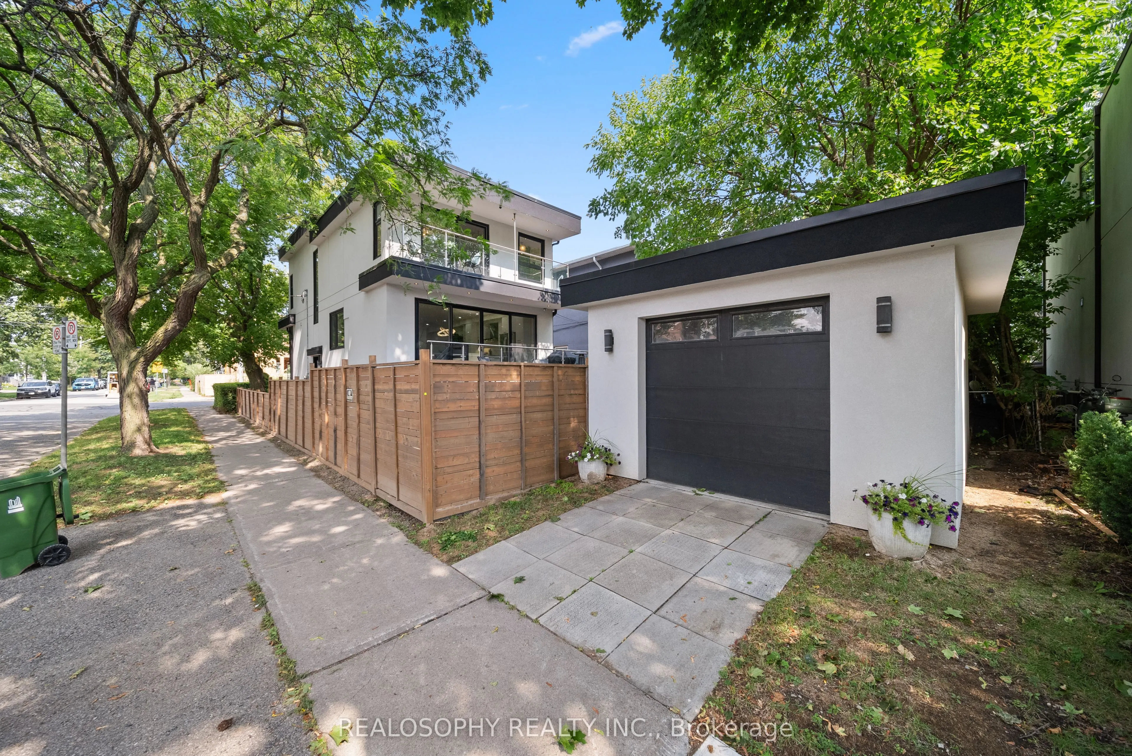 9 Plains Road