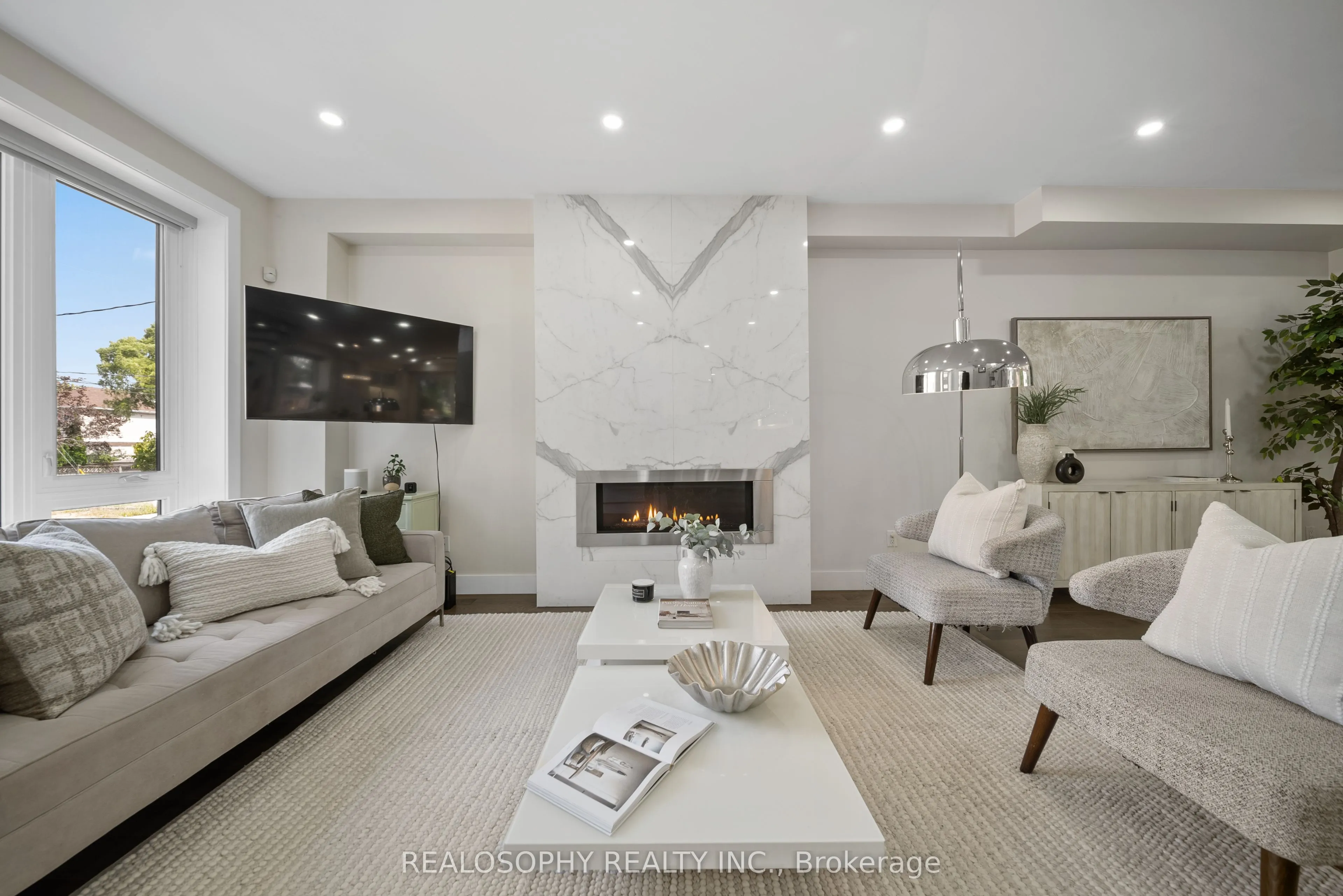9 Plains Road
