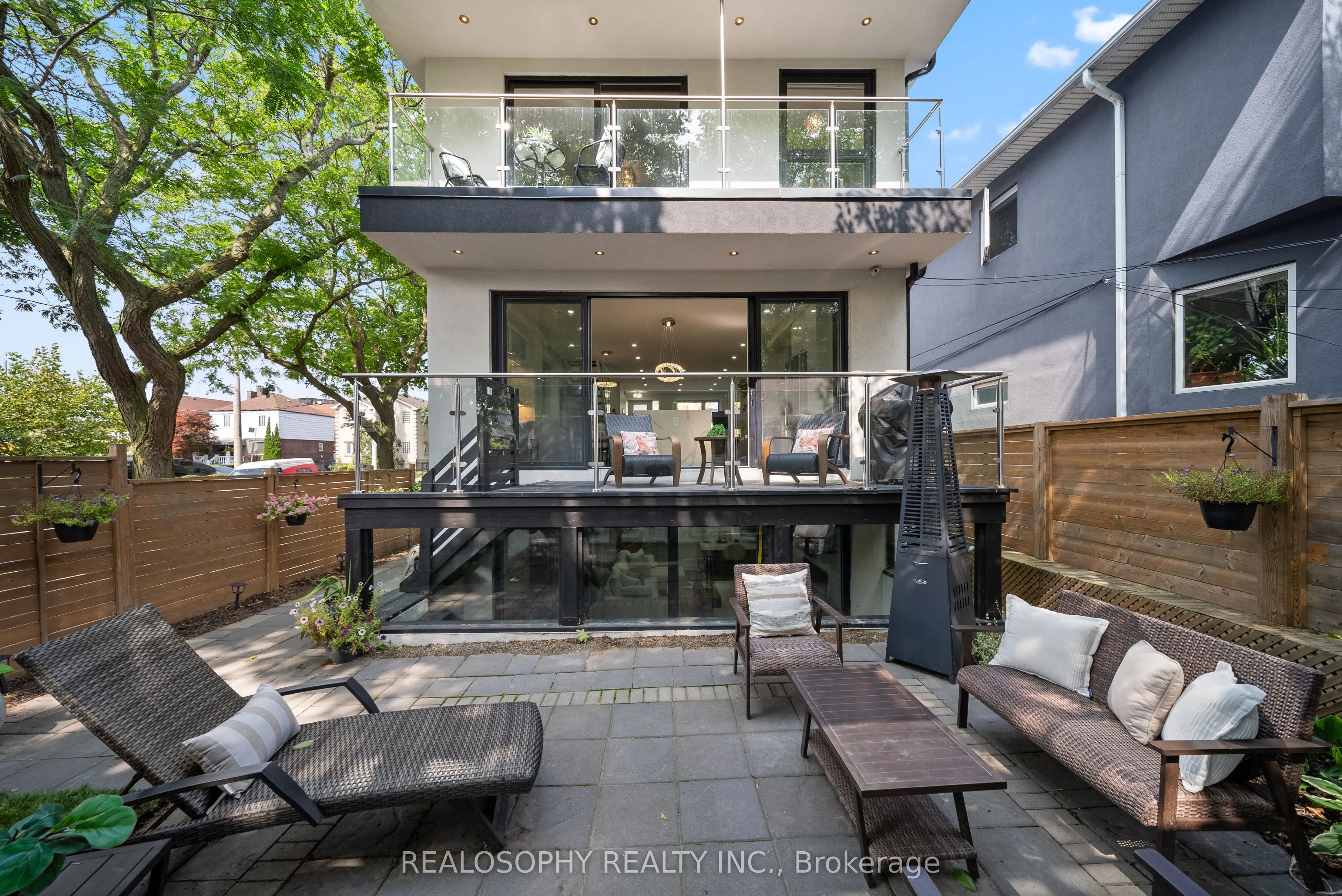 9 Plains Road