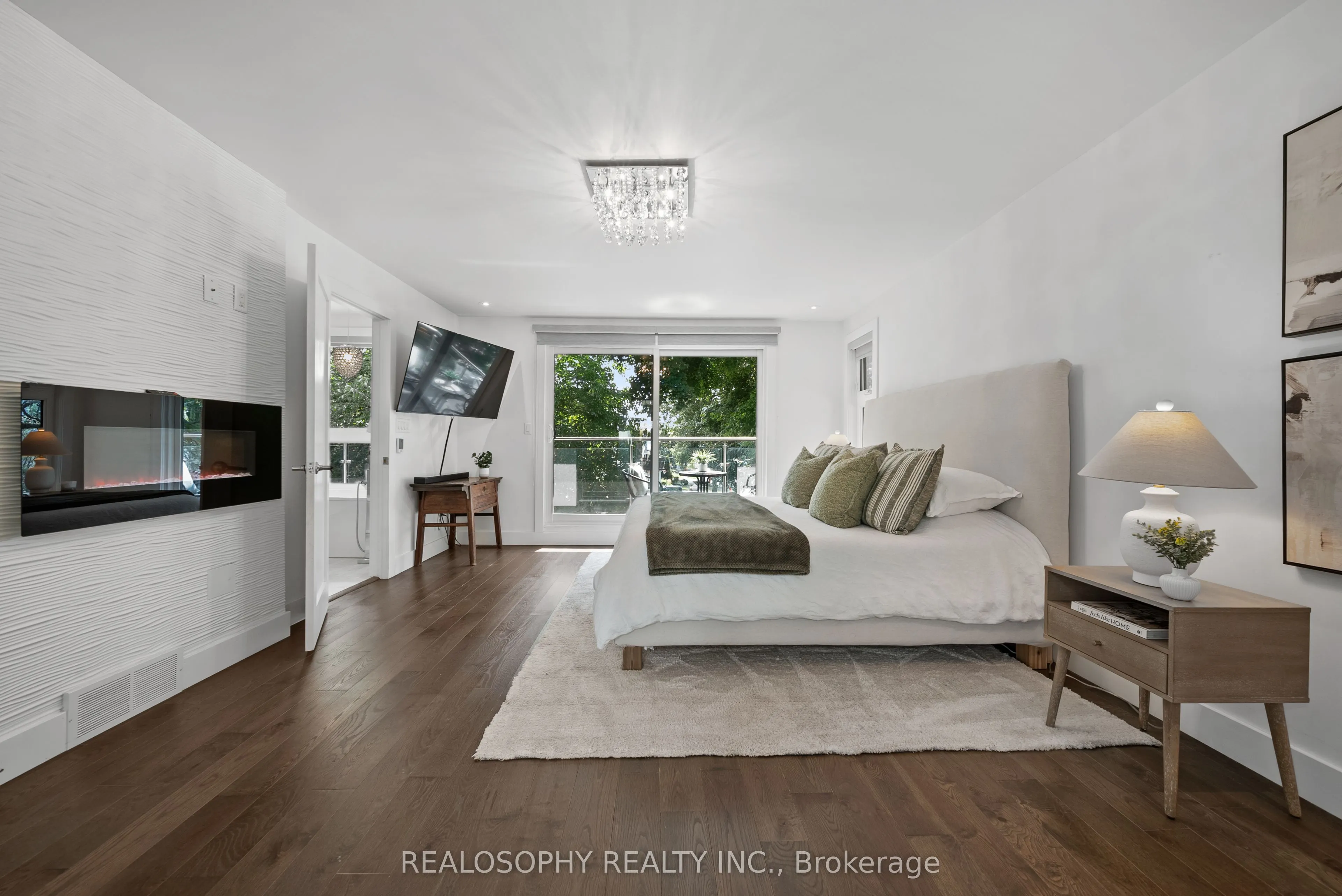 9 Plains Road