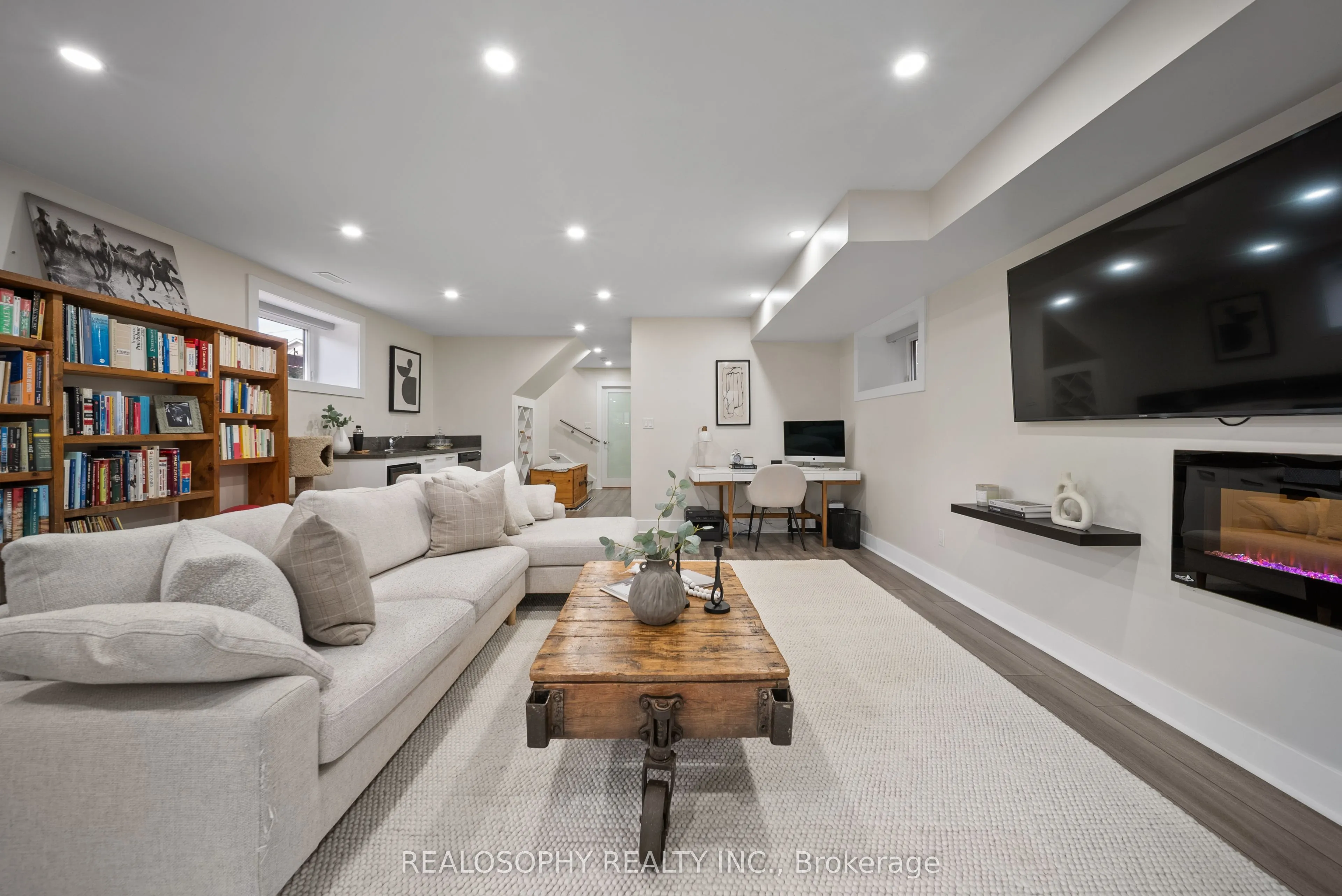 9 Plains Road