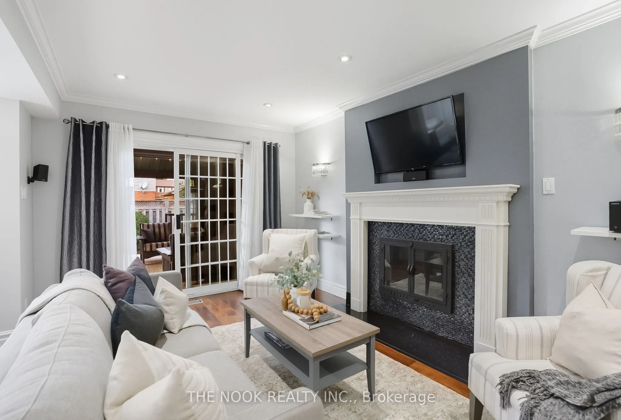 18 Mowat Court