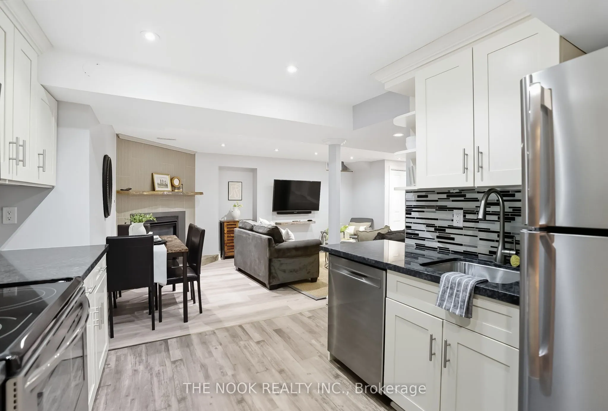 18 Mowat Court