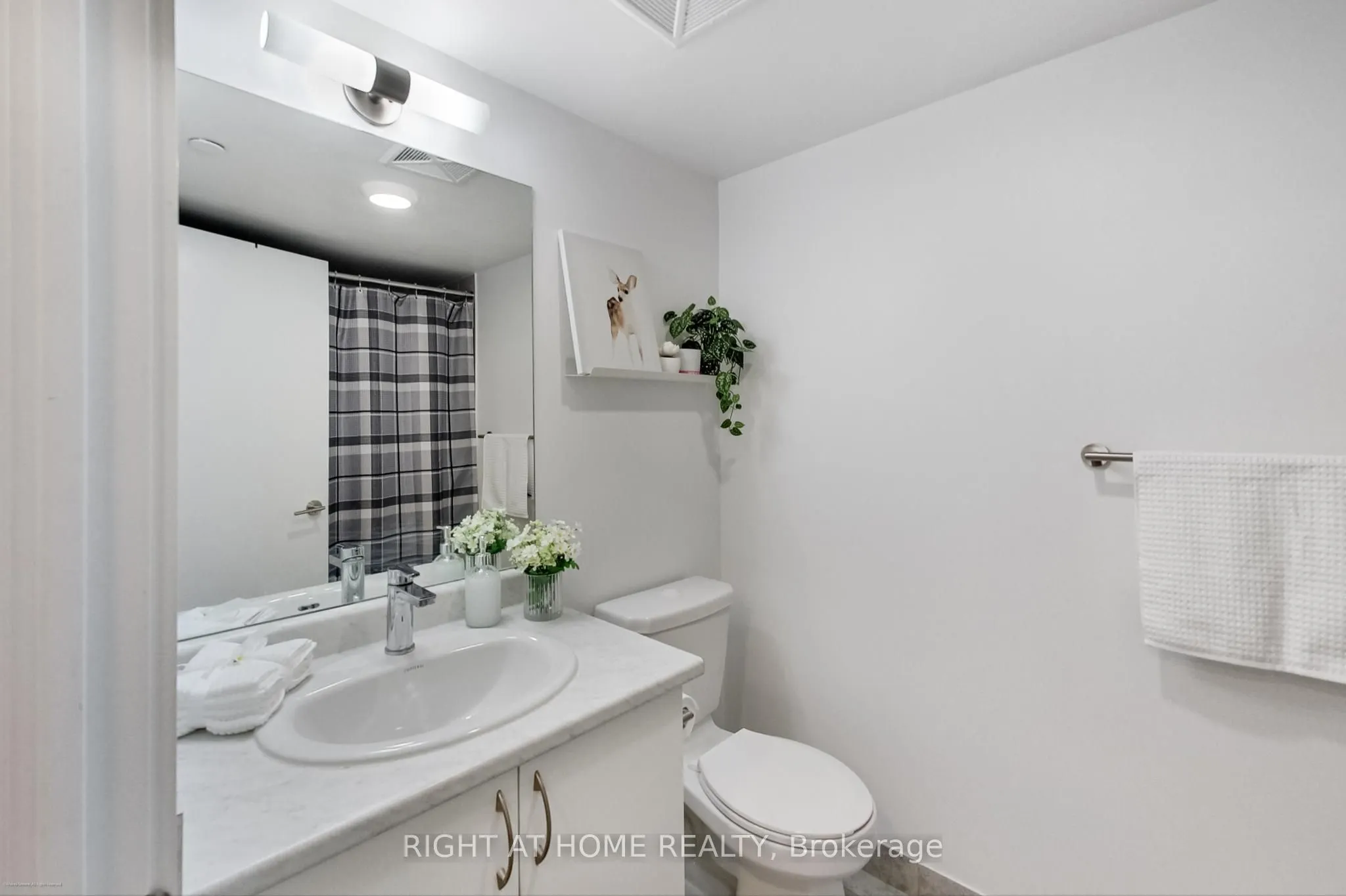 1346 Danforth Road, #706