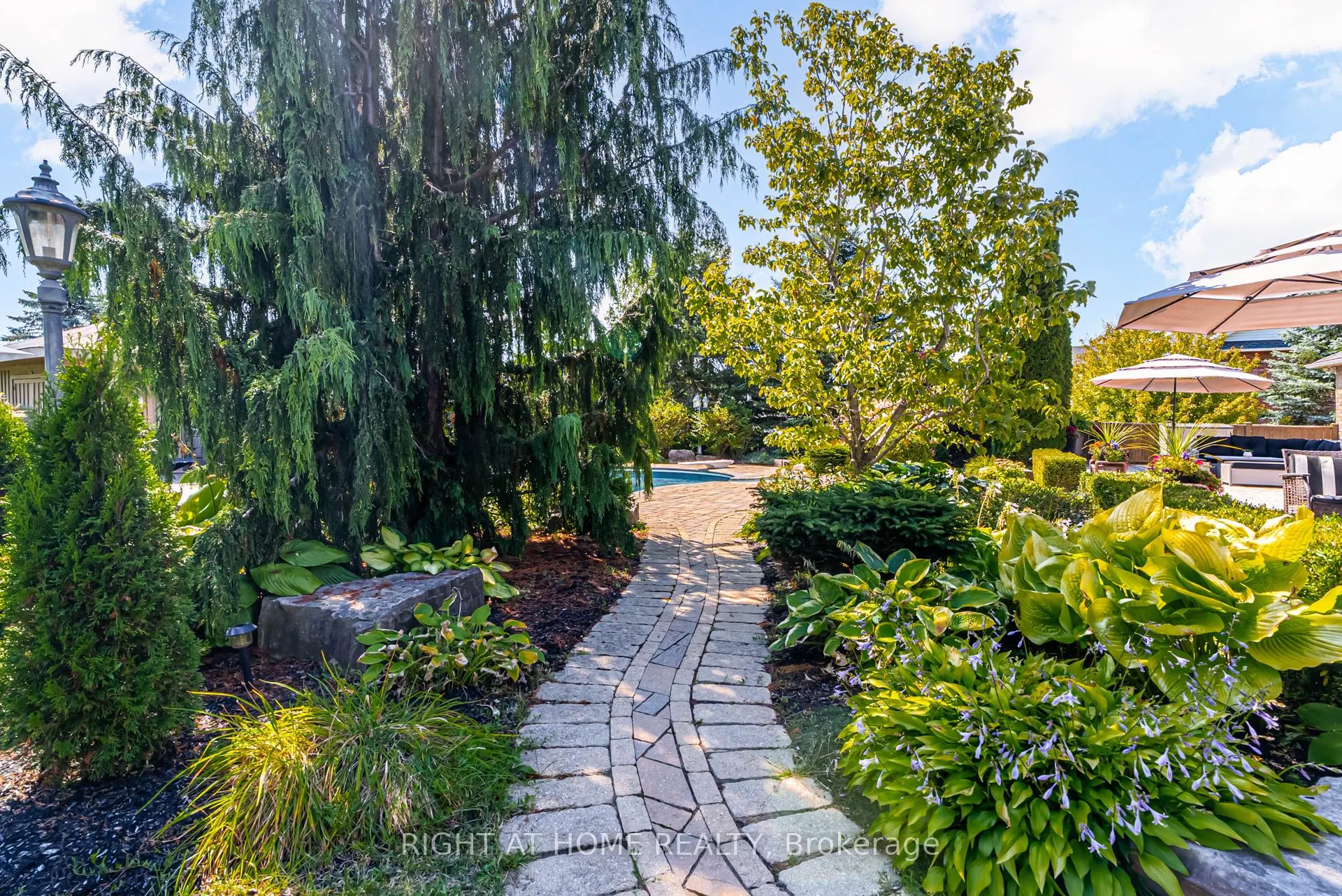 32 Mikelen Drive