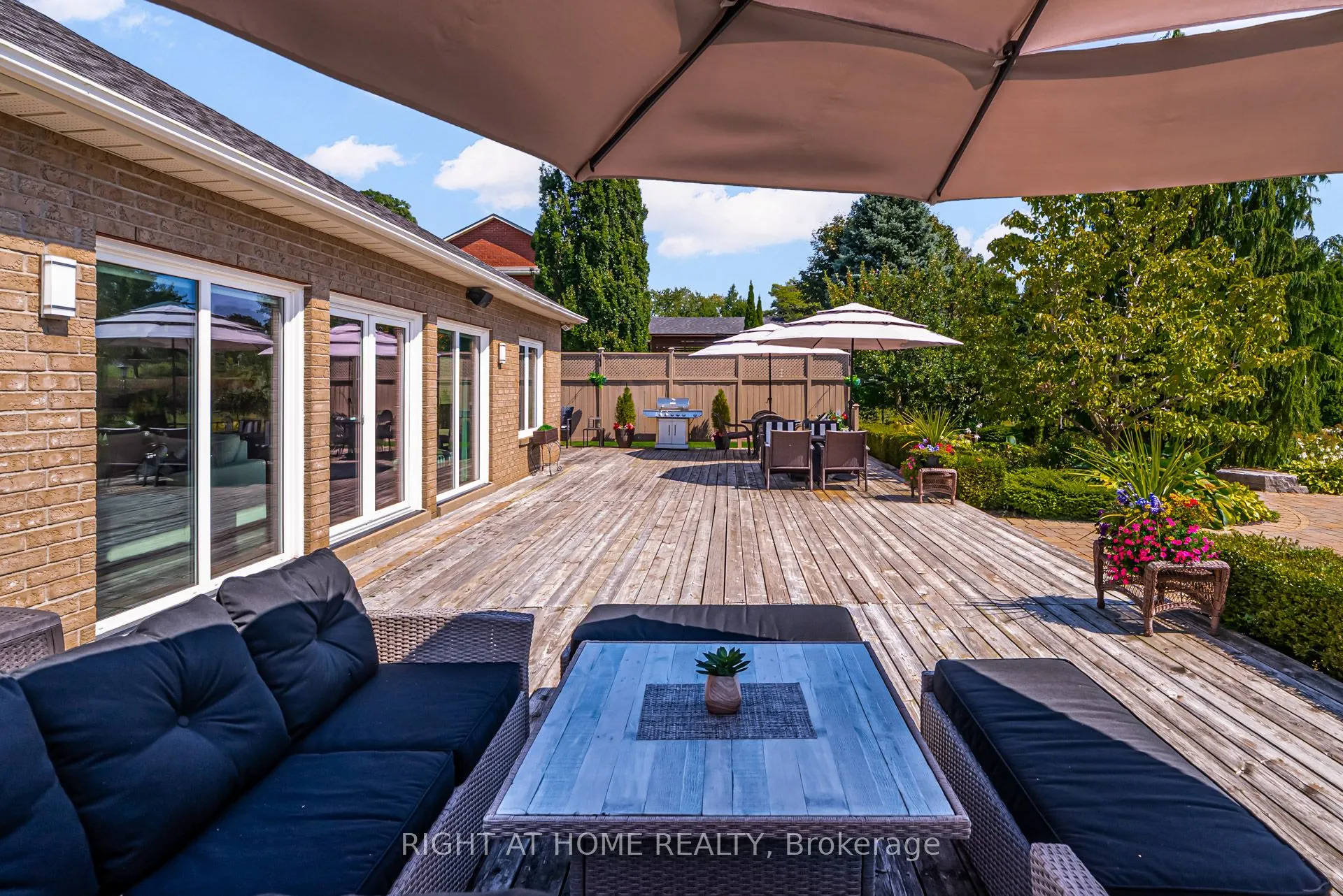 32 Mikelen Drive