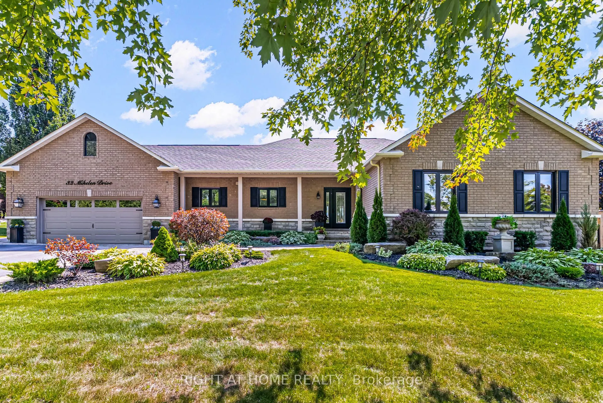 32 Mikelen Drive