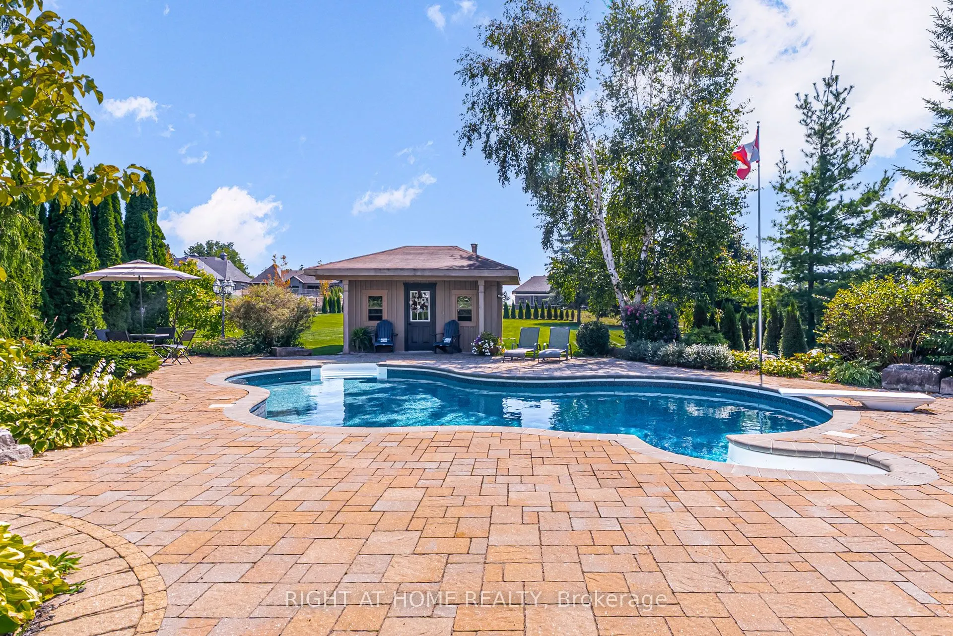 32 Mikelen Drive