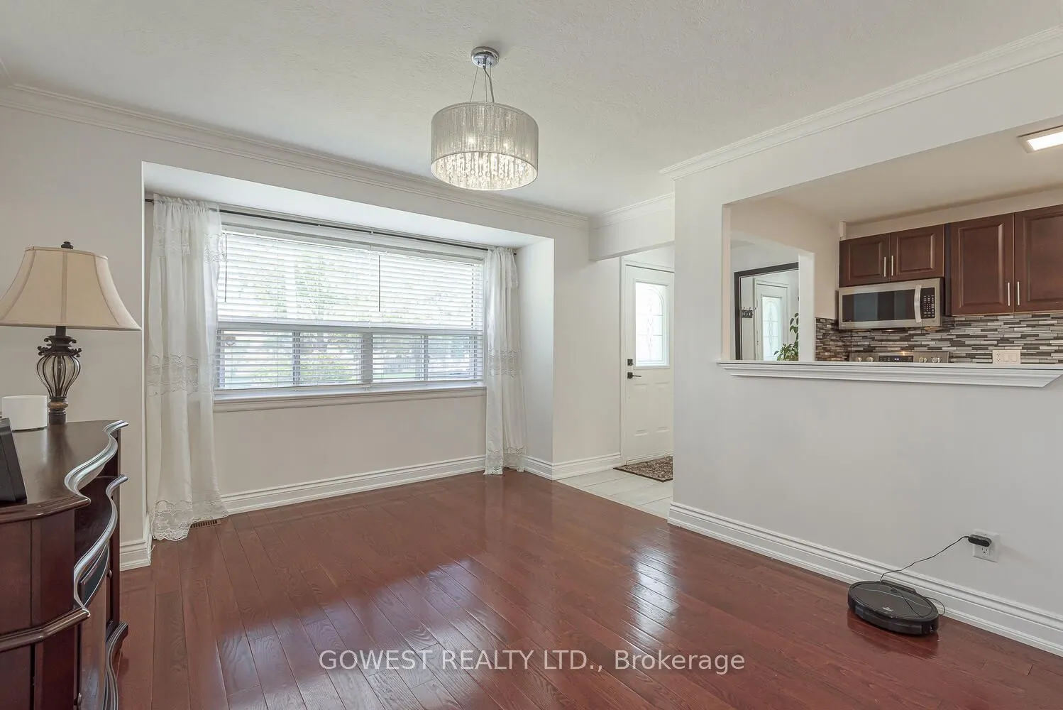 1 Fairbourne Crescent