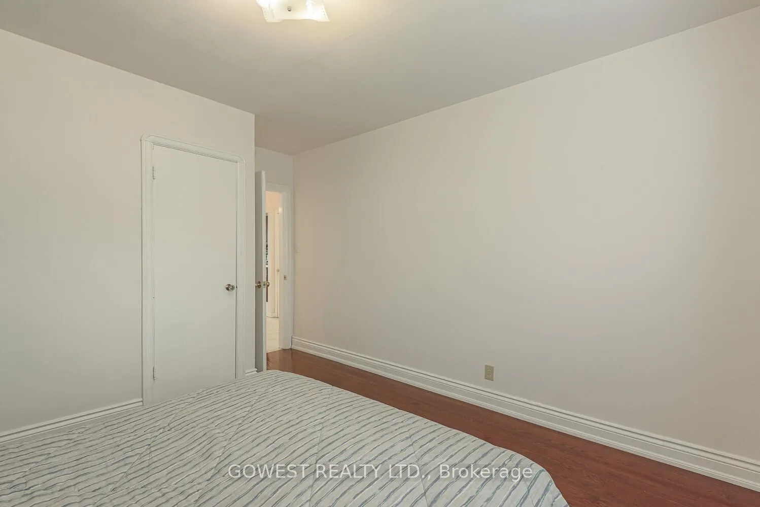 1 Fairbourne Crescent