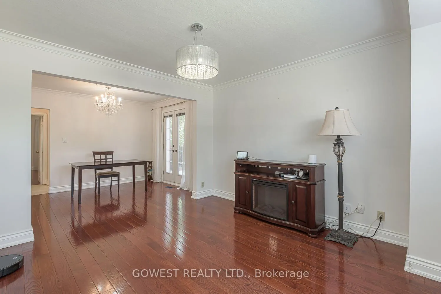 1 Fairbourne Crescent