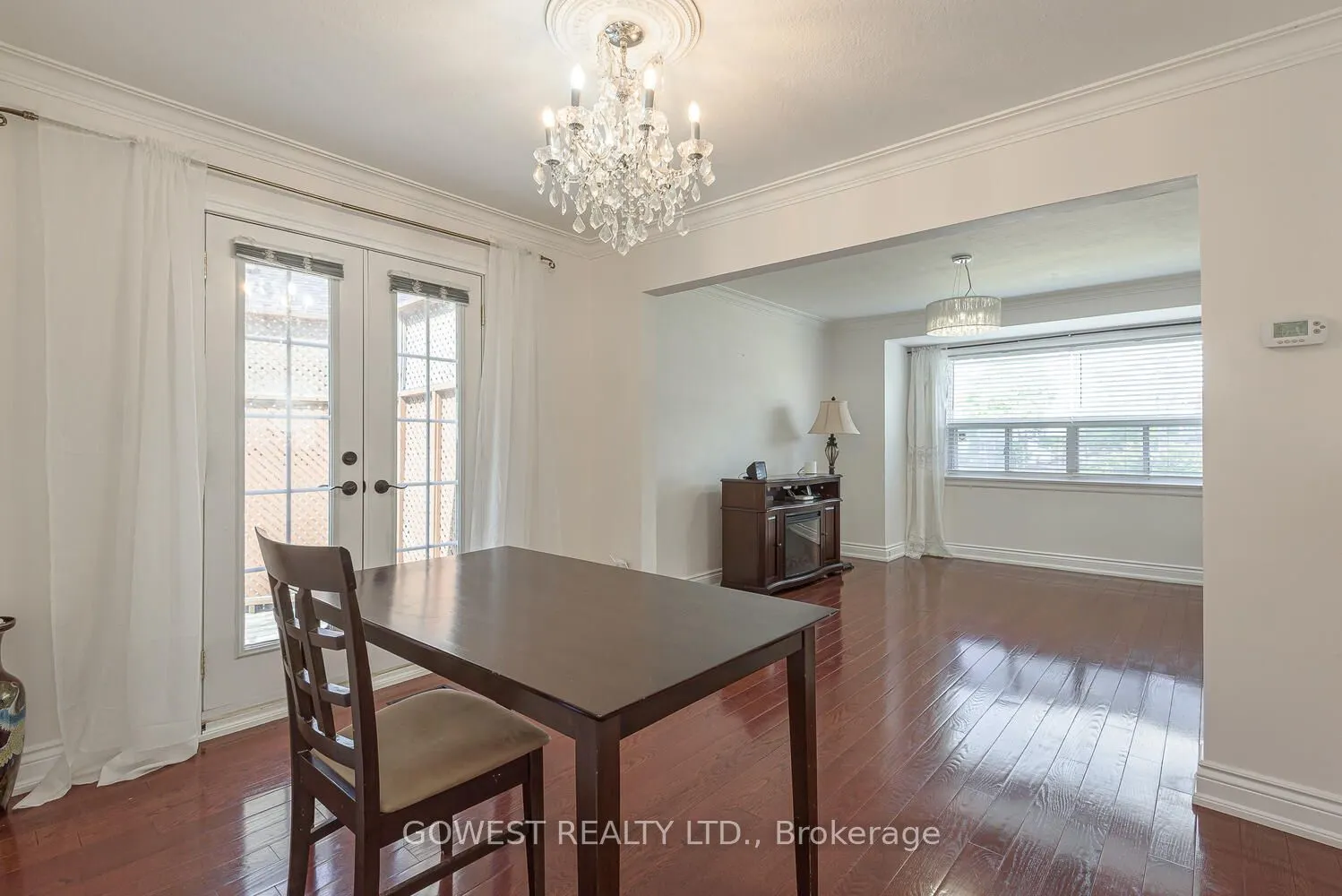 1 Fairbourne Crescent
