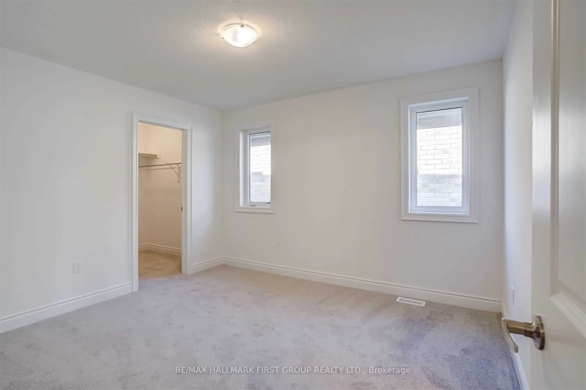 4 Conti Court