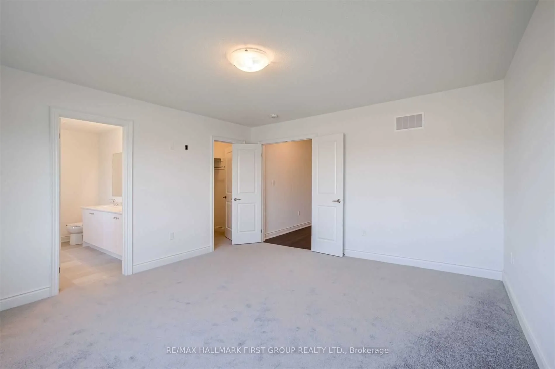 4 Conti Court