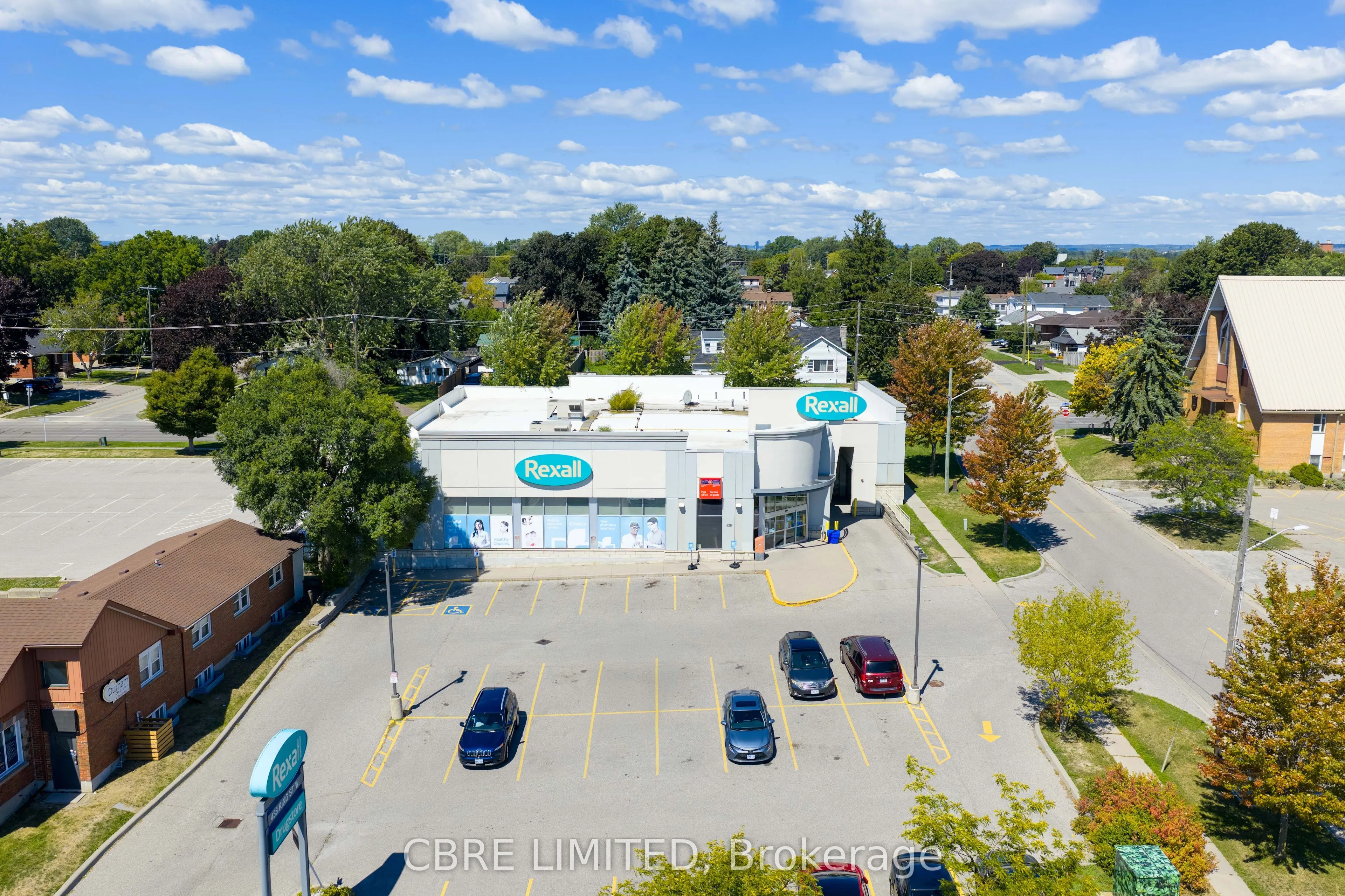 438 King Street W