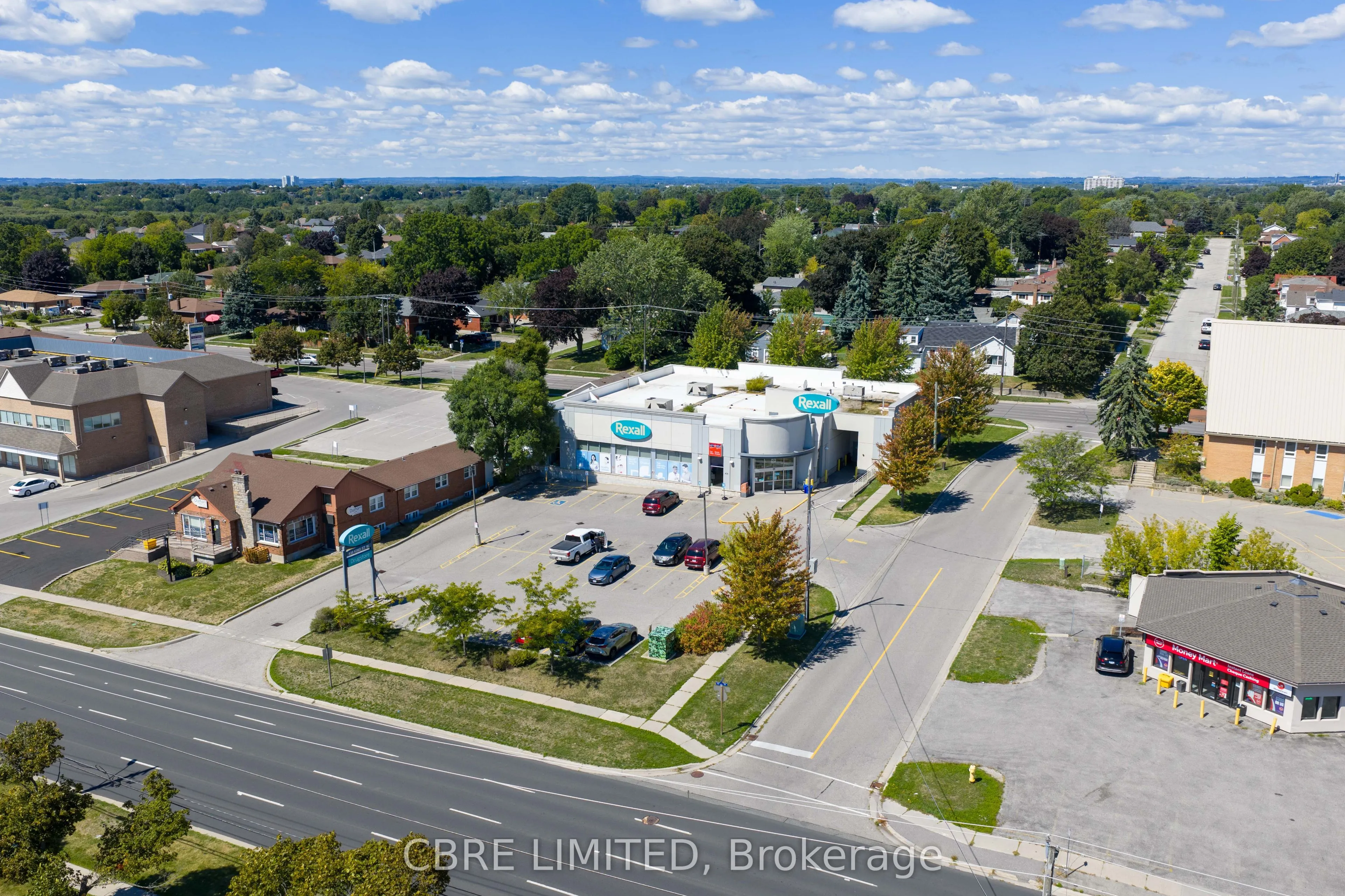438 King Street W