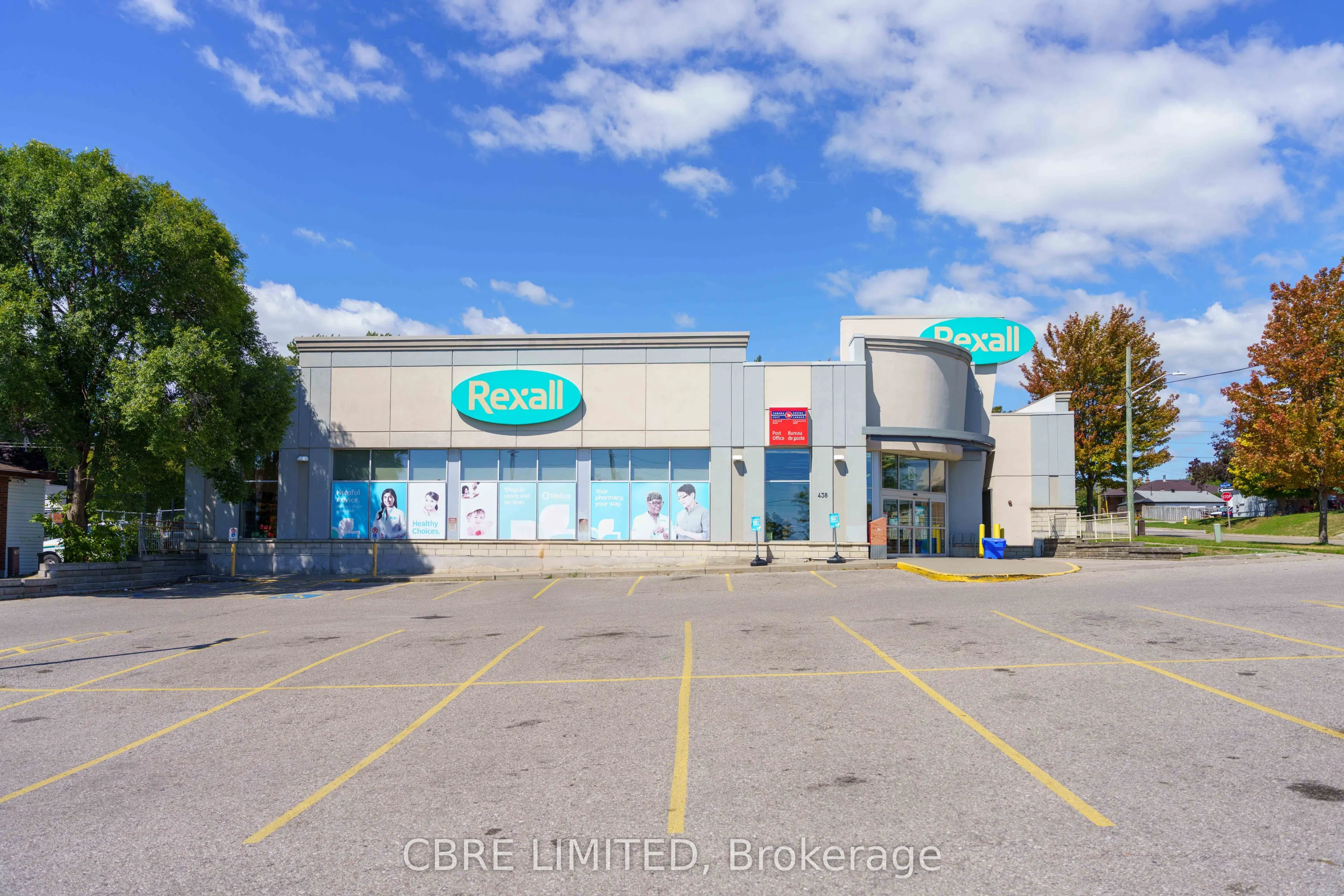 438 King Street W