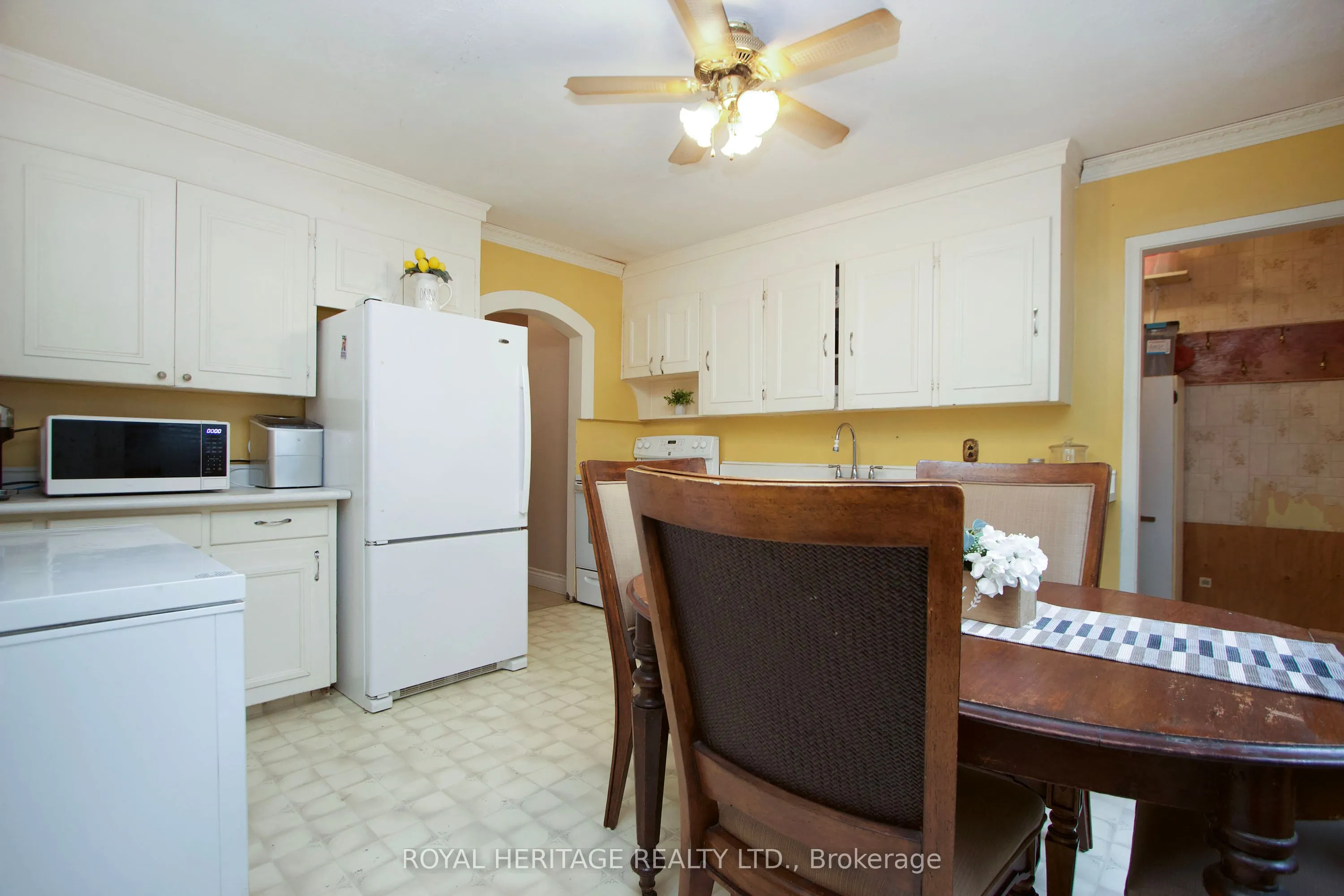 86 Scarboro Avenue