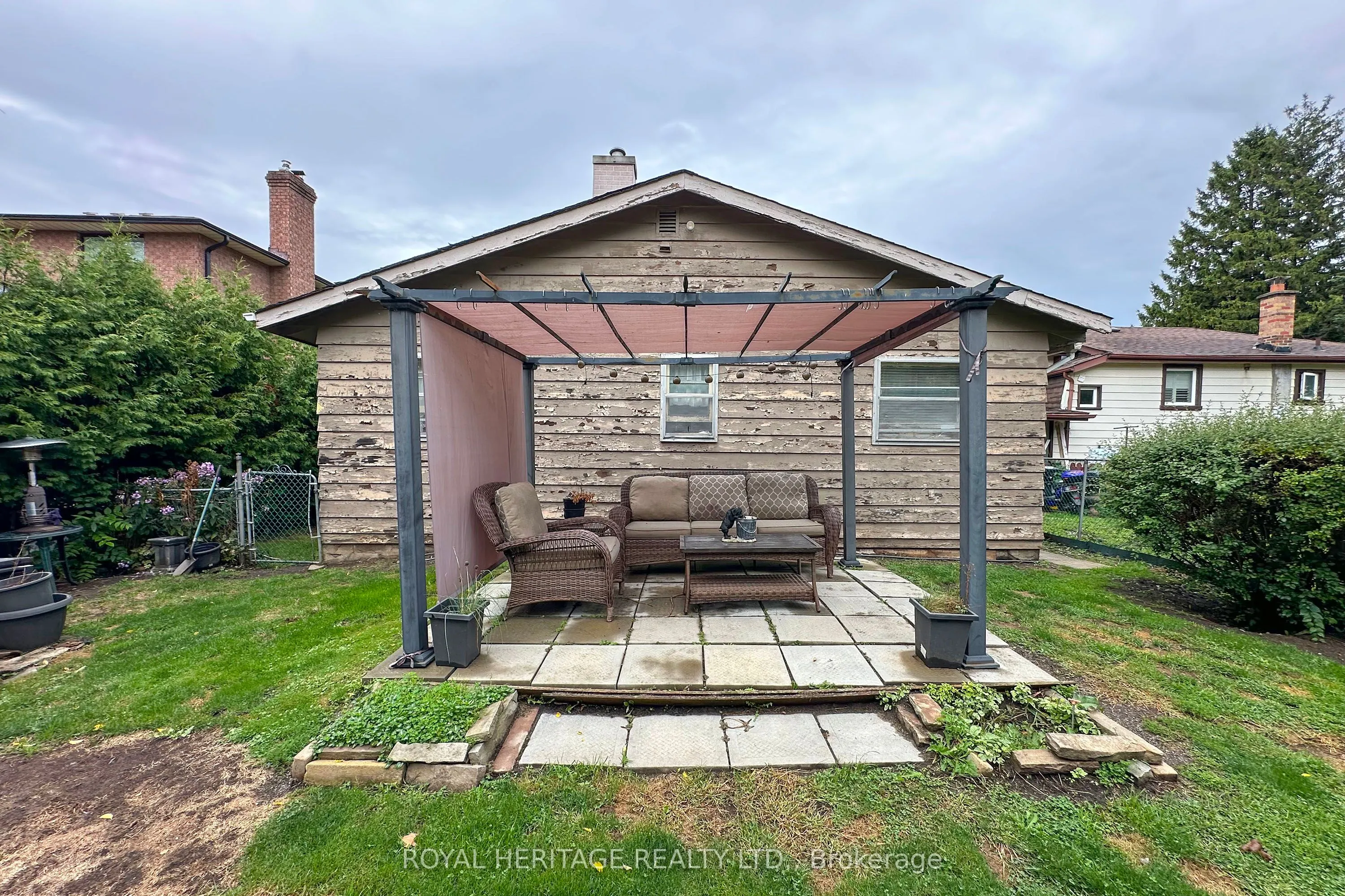 86 Scarboro Avenue