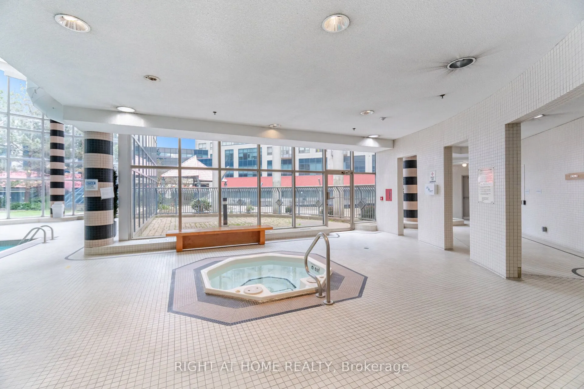 1470 Midland Avenue, #807