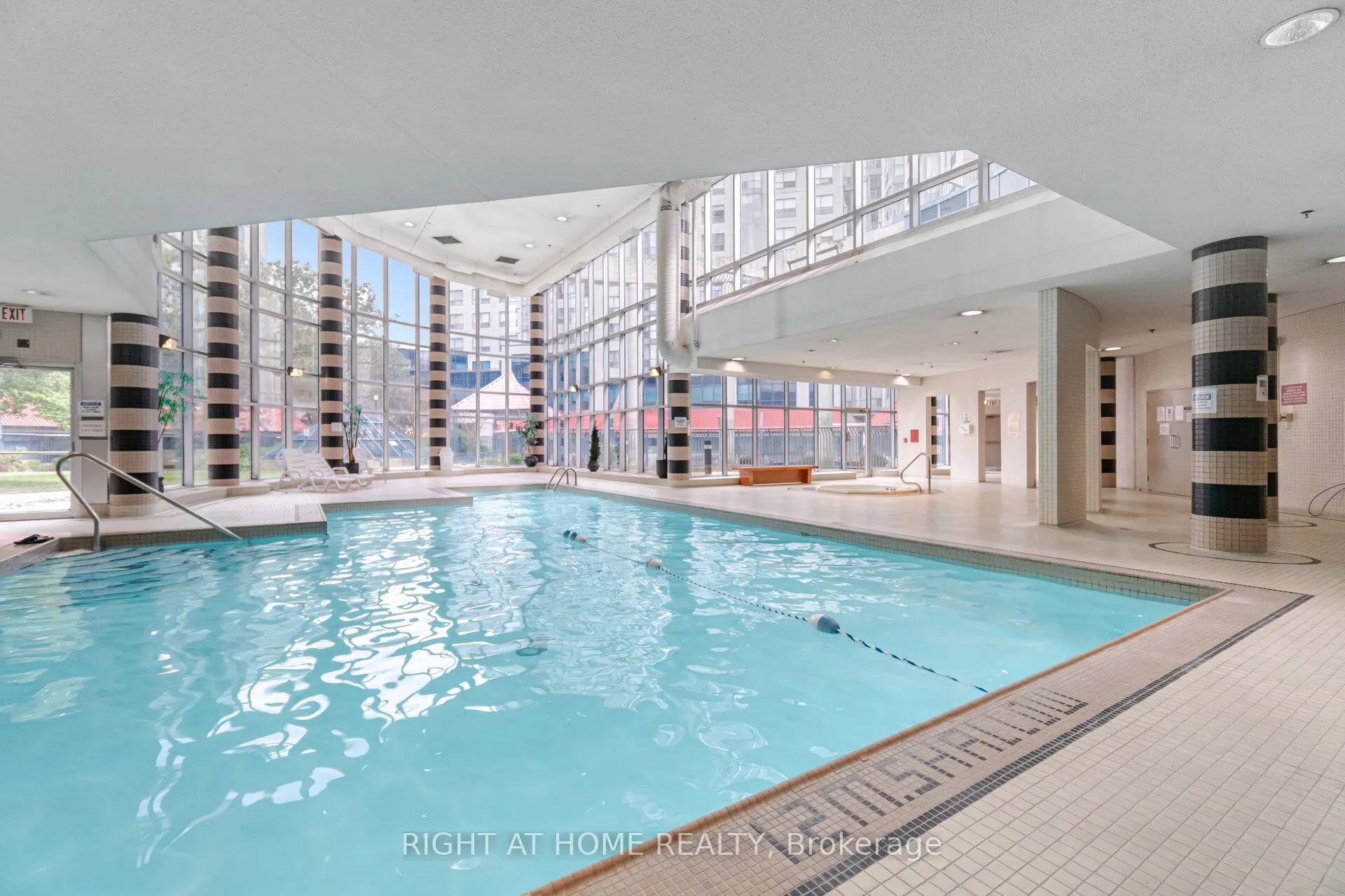 1470 Midland Avenue, #807