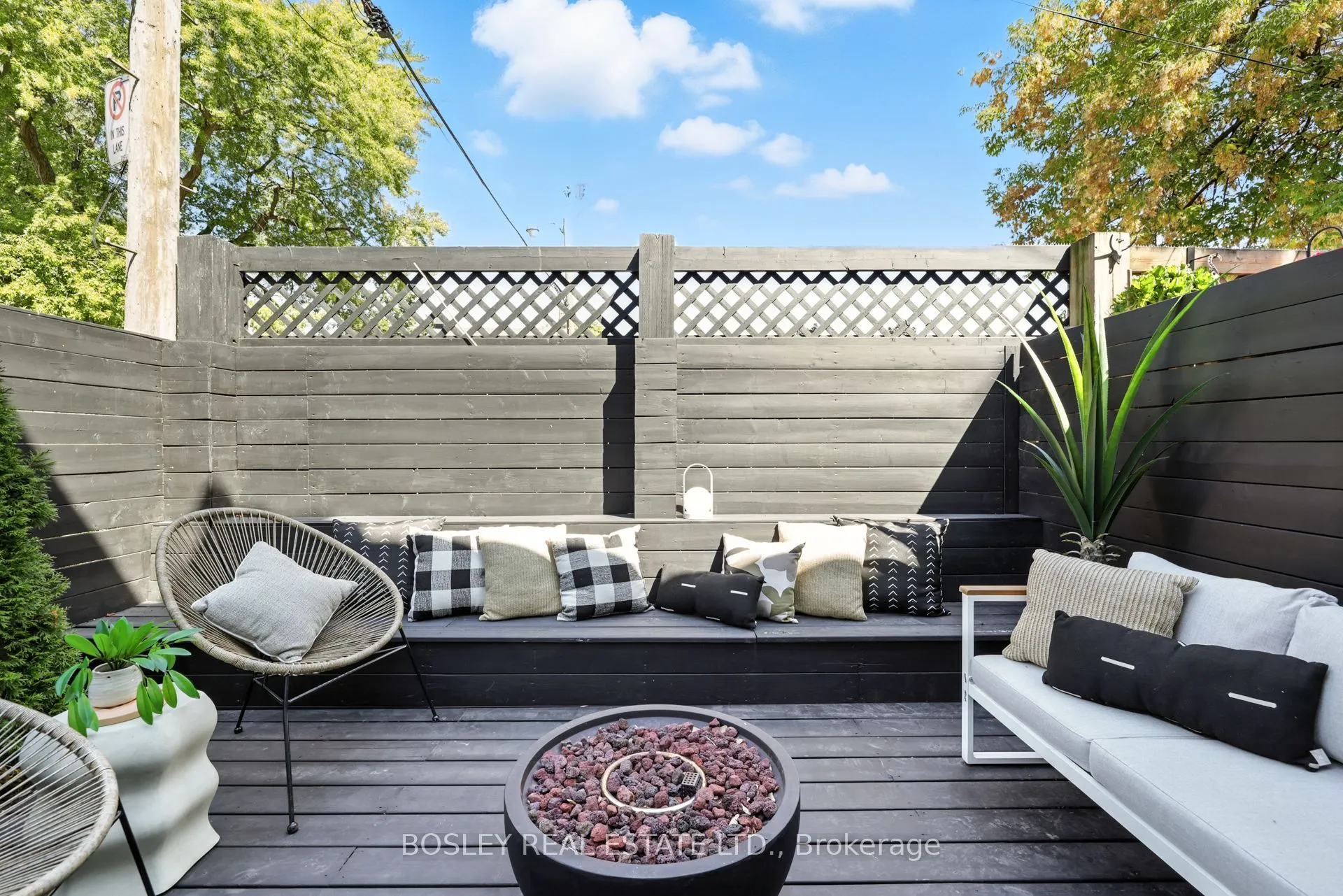 137 Munro Street