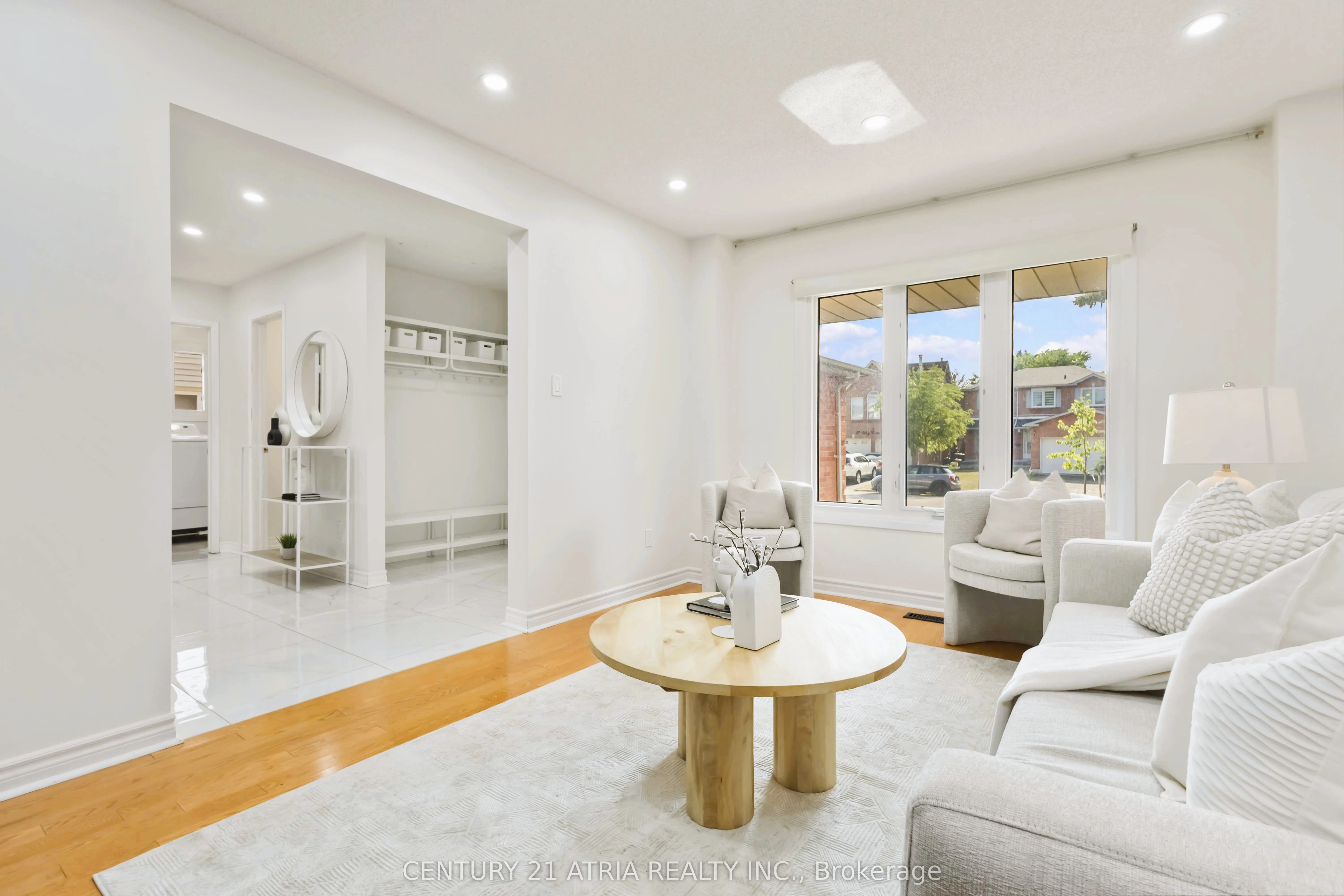 11 Valley Centre Drive