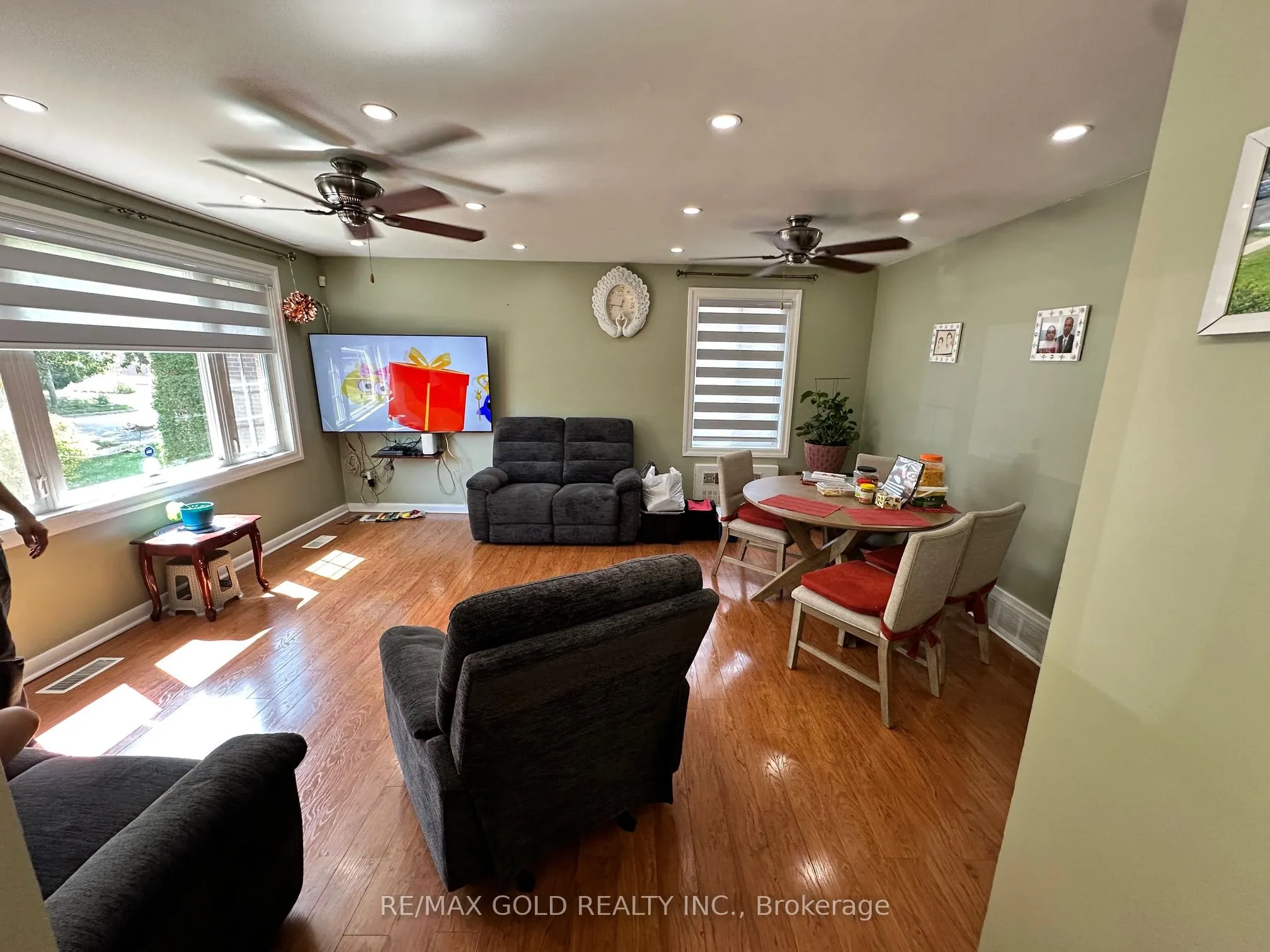 76 Pandora Circle