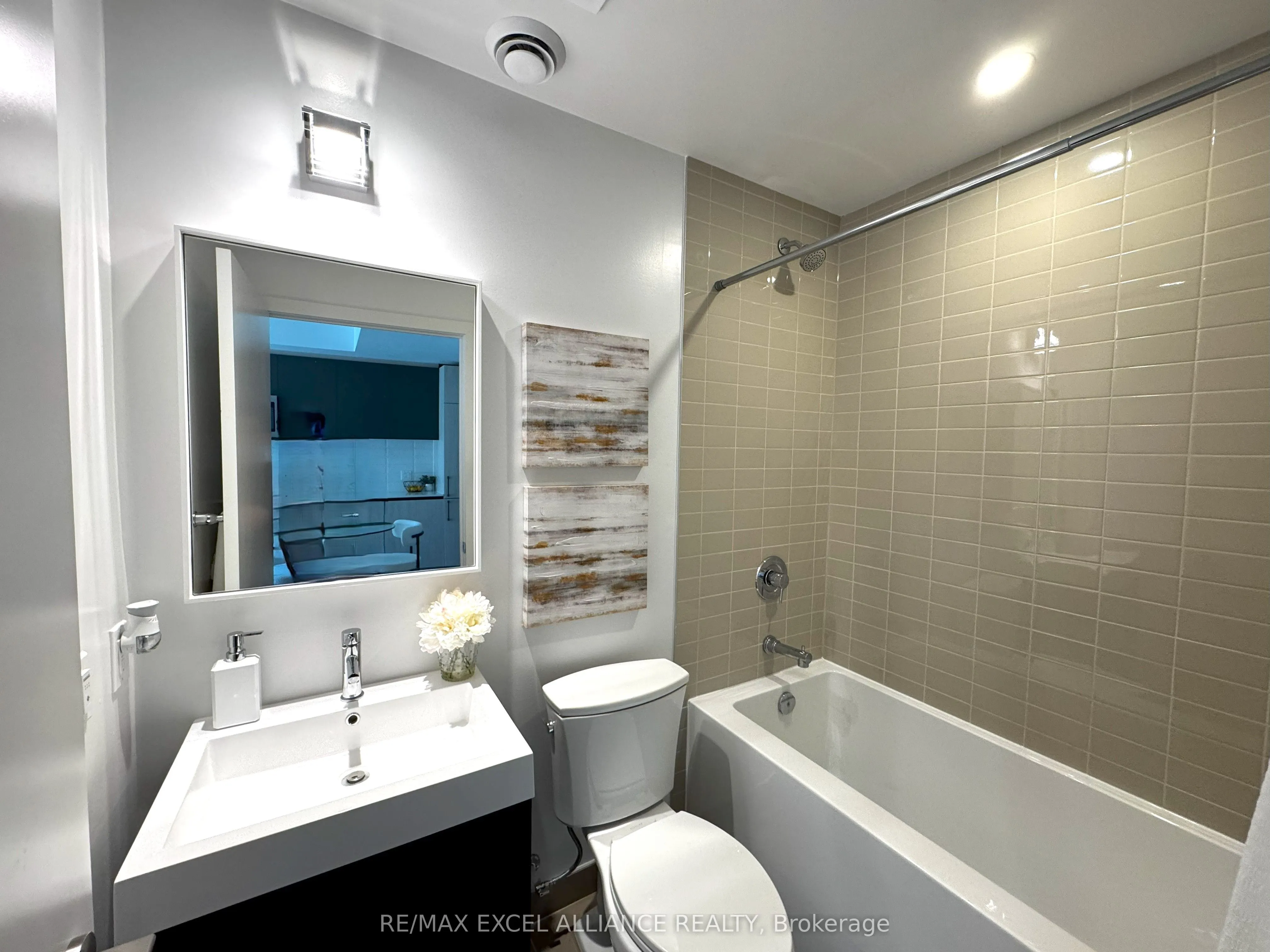 150 Logan Avenue, #434