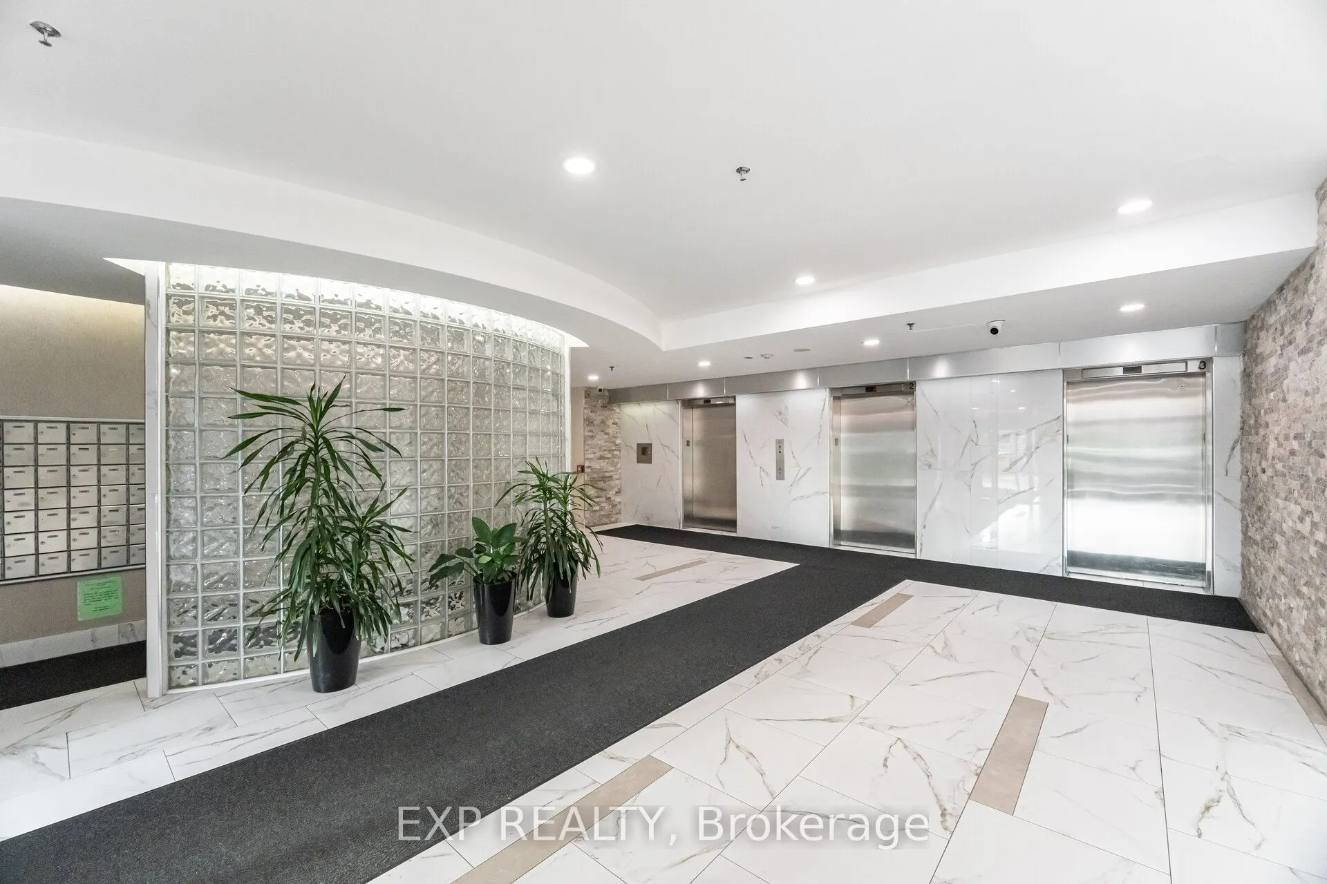 2550 Lawrence Avenue E, #1202