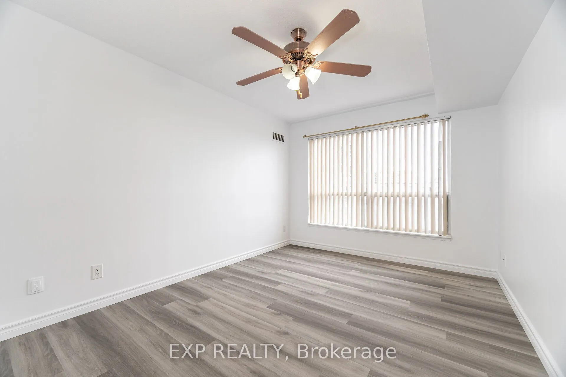 2550 Lawrence Avenue E, #1202