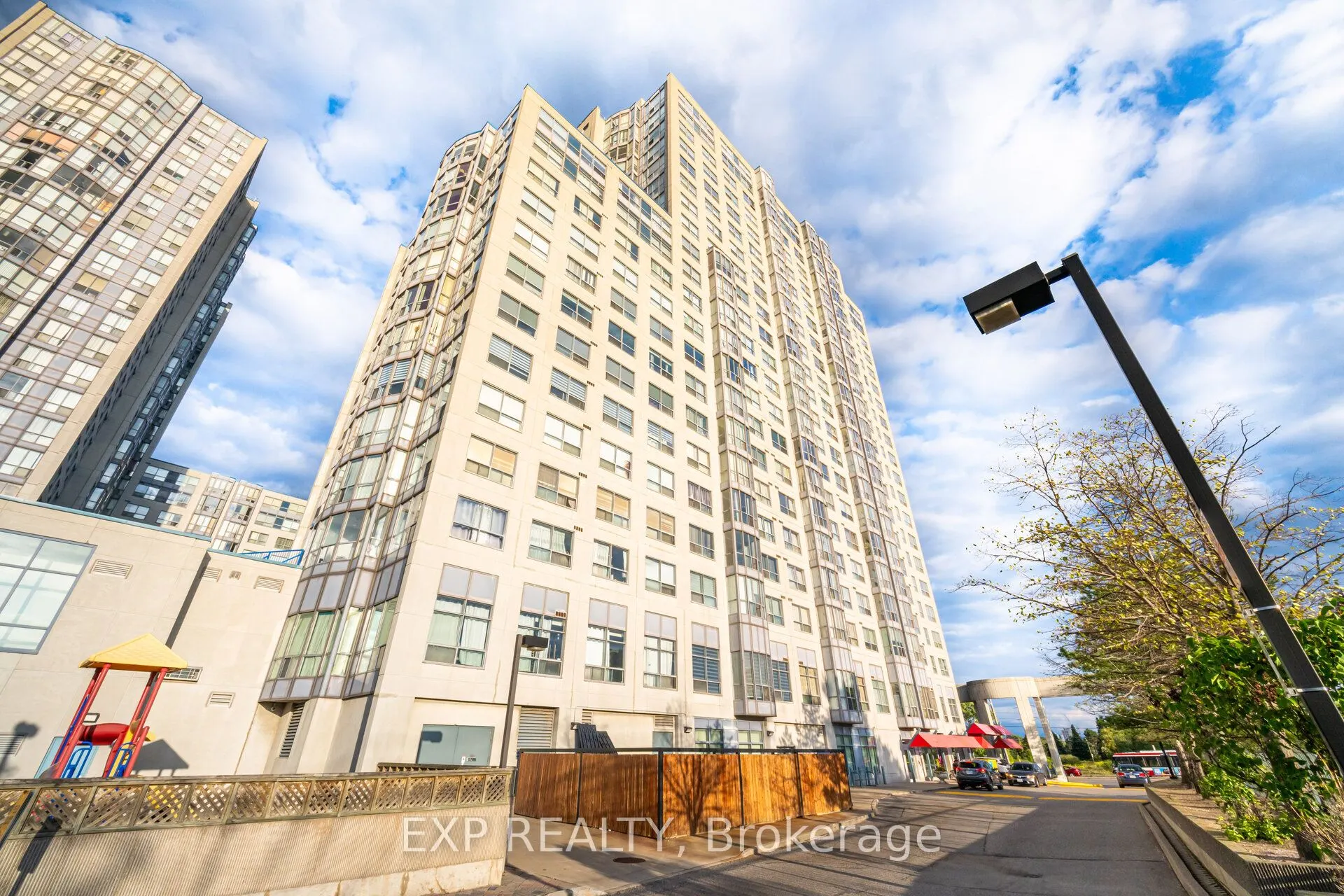 2550 Lawrence Avenue E, #1202