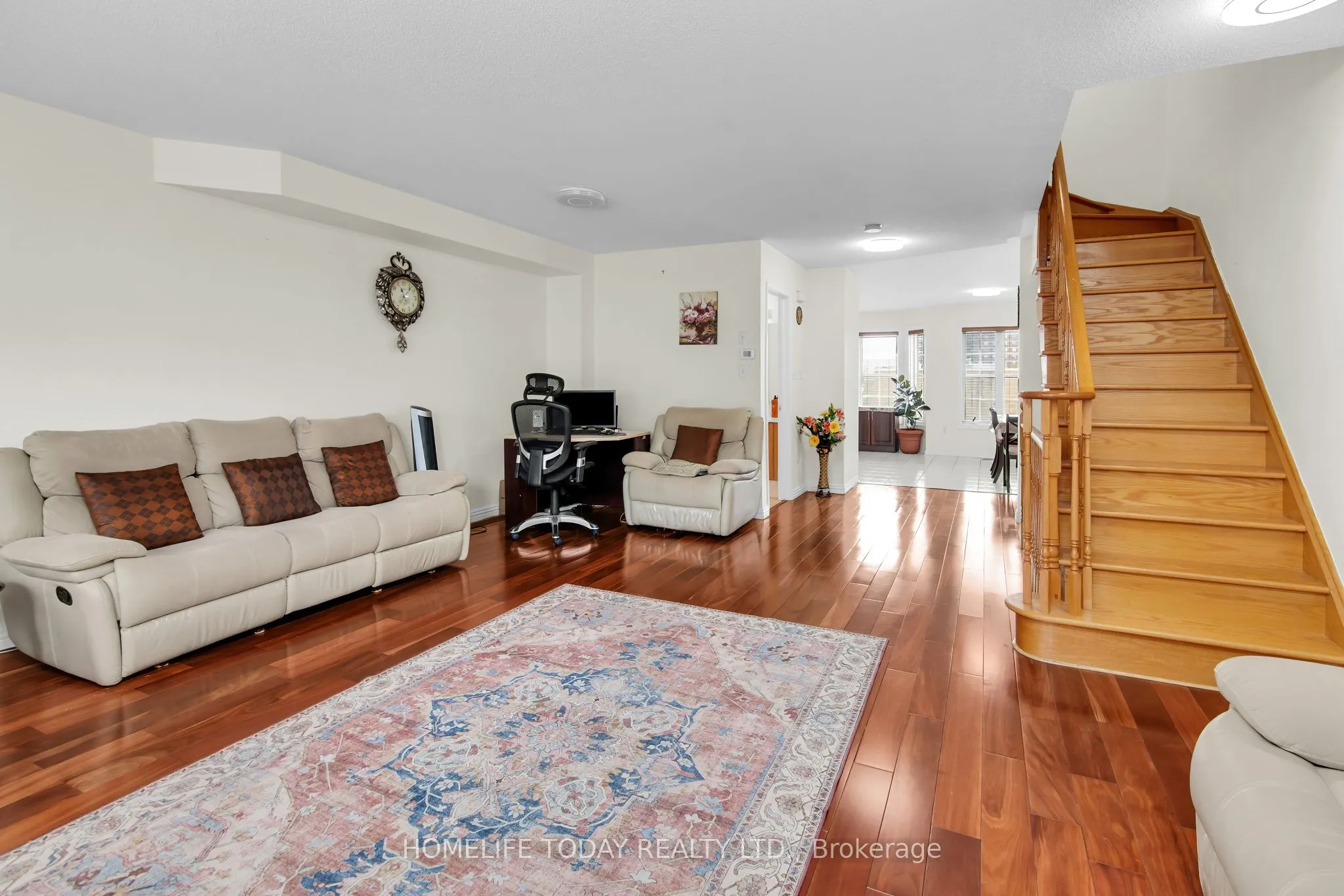 33 Archibald Mews, #2nd & 3rd Floor
