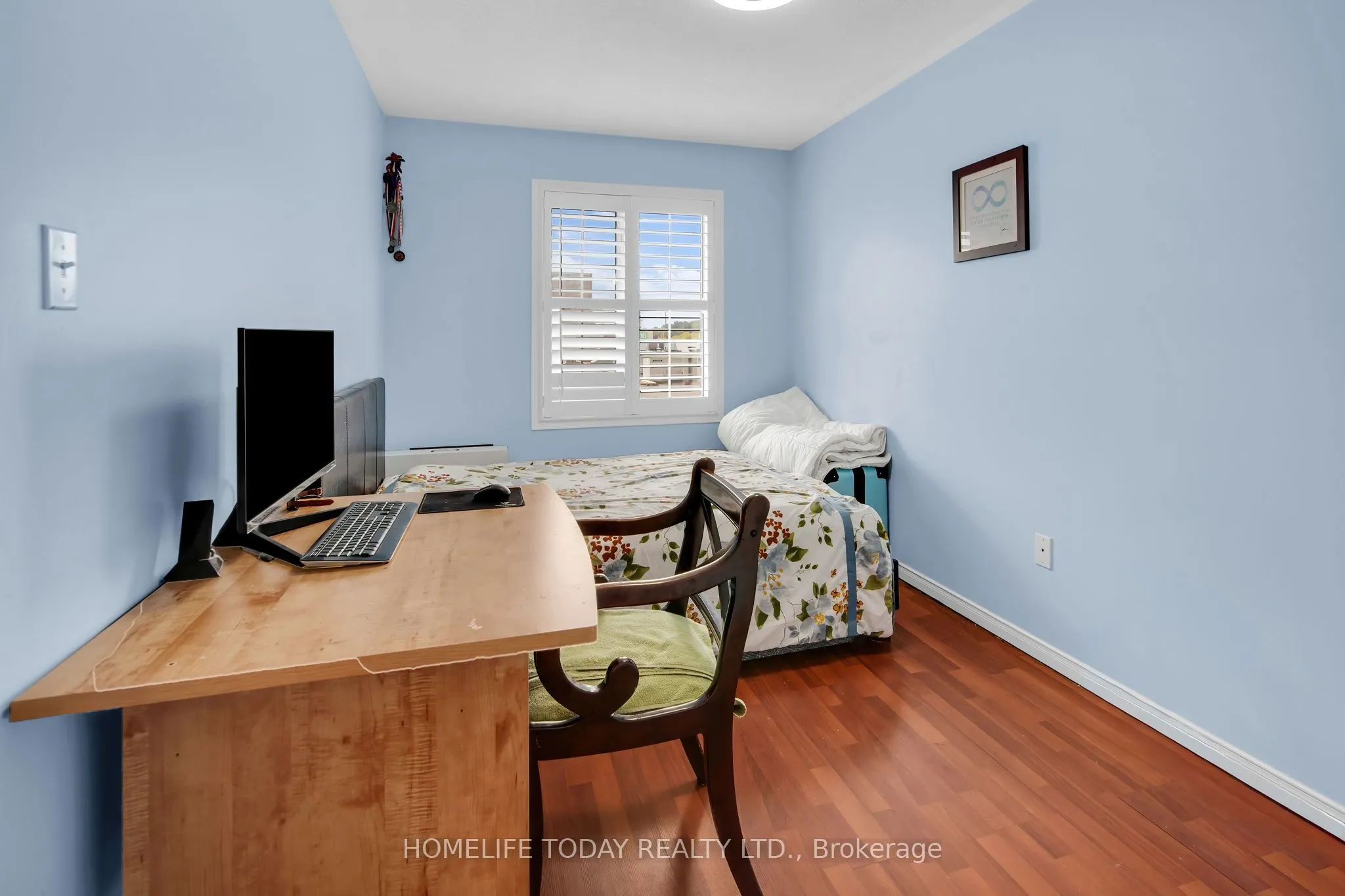33 Archibald Mews, #2nd & 3rd Floor